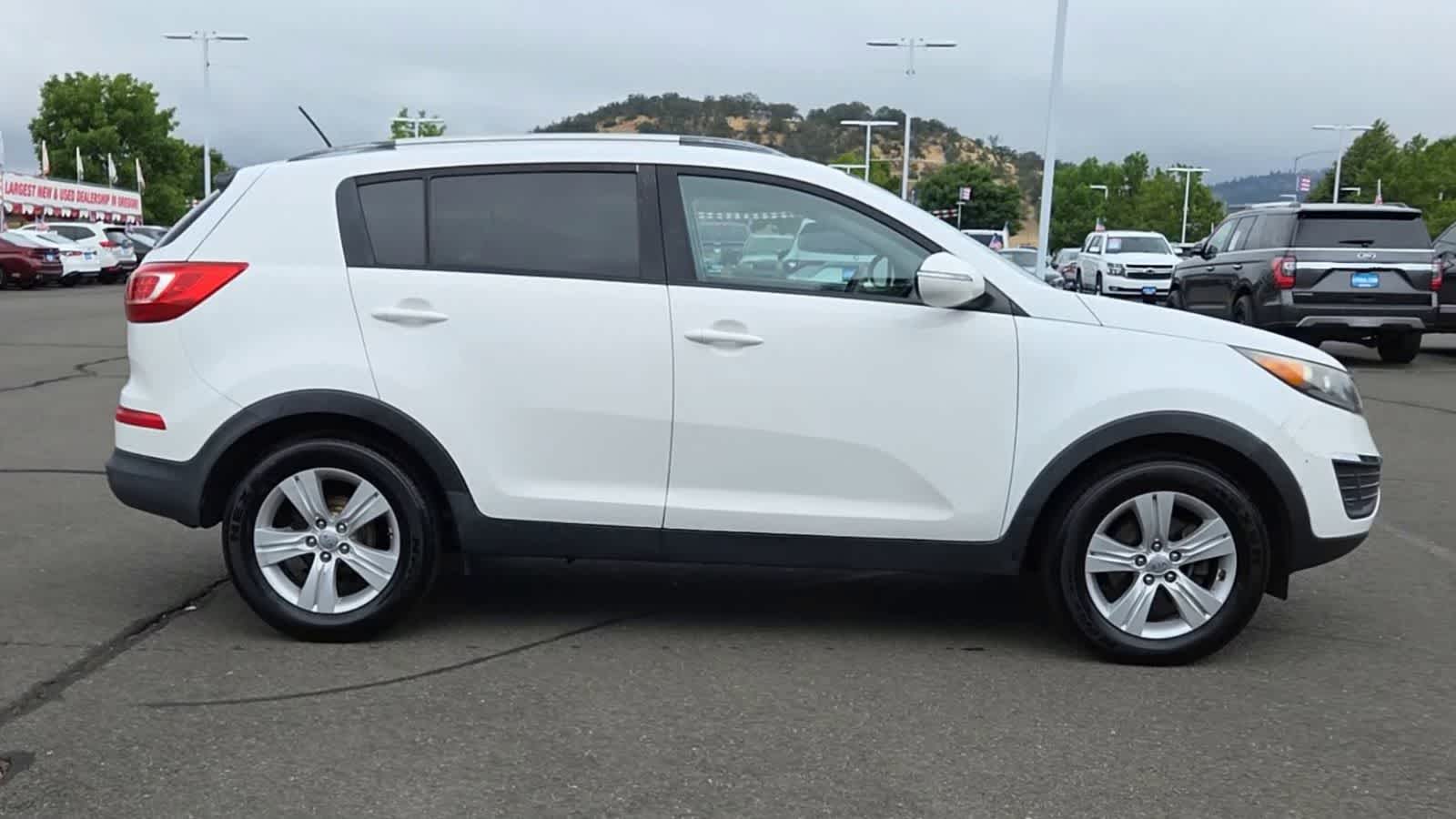 Thumbnail: 2012 Kia Sportage - 9