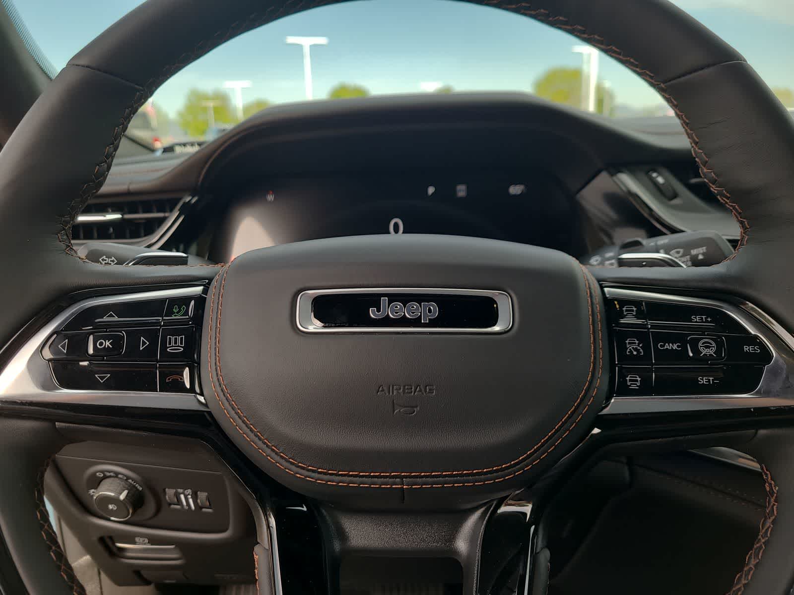 Thumbnail: 2026 Jeep Grand Cherokee - 23