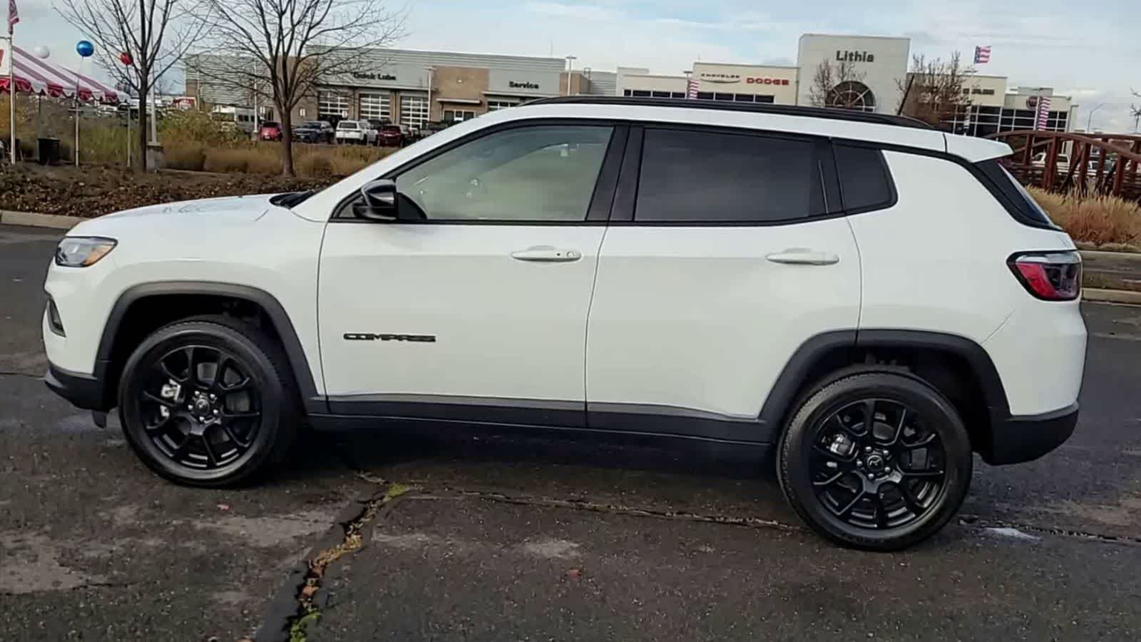 Thumbnail: 2026 Jeep Compass - 5