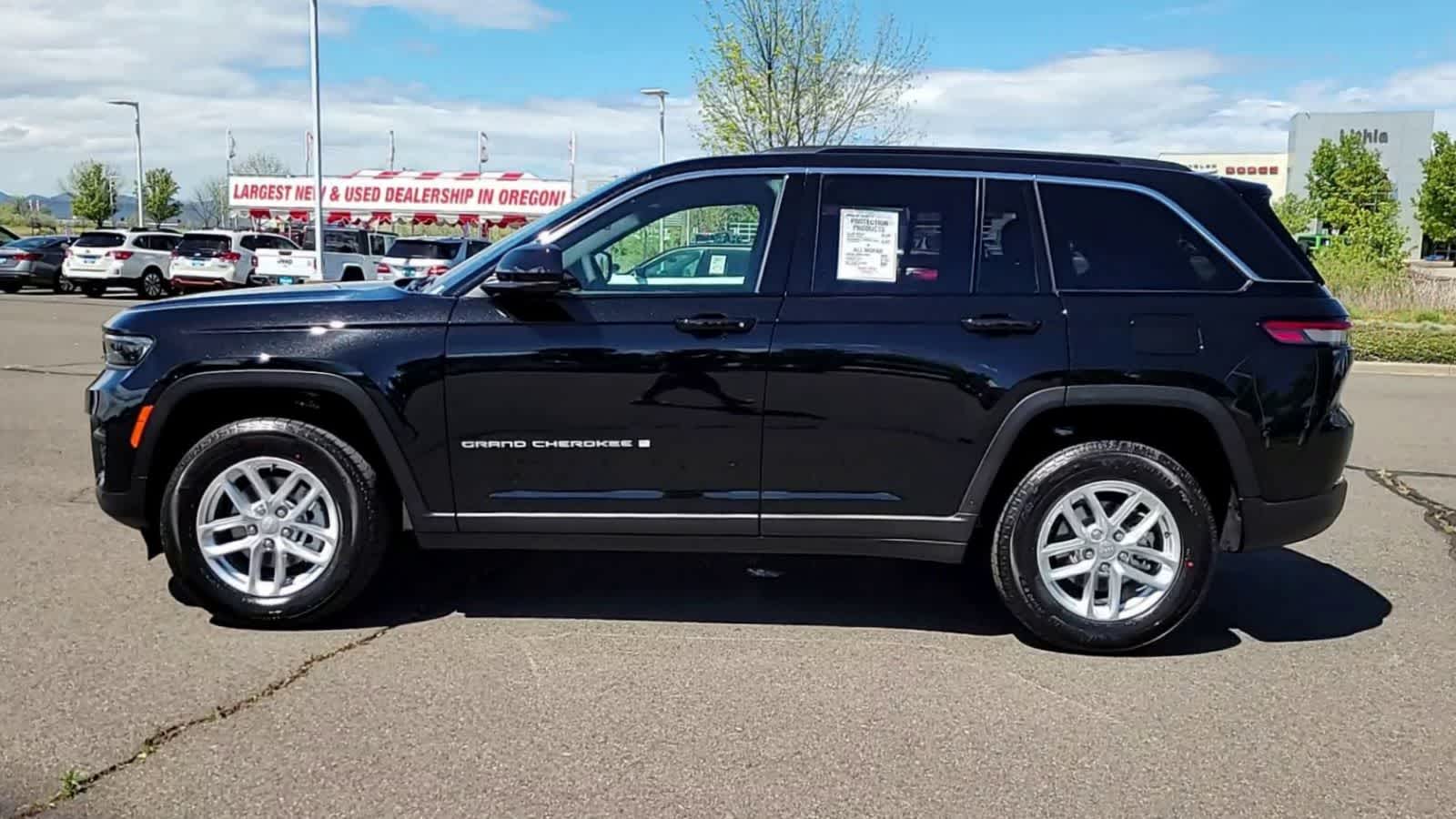 Thumbnail: 2026 Jeep Grand Cherokee - 5