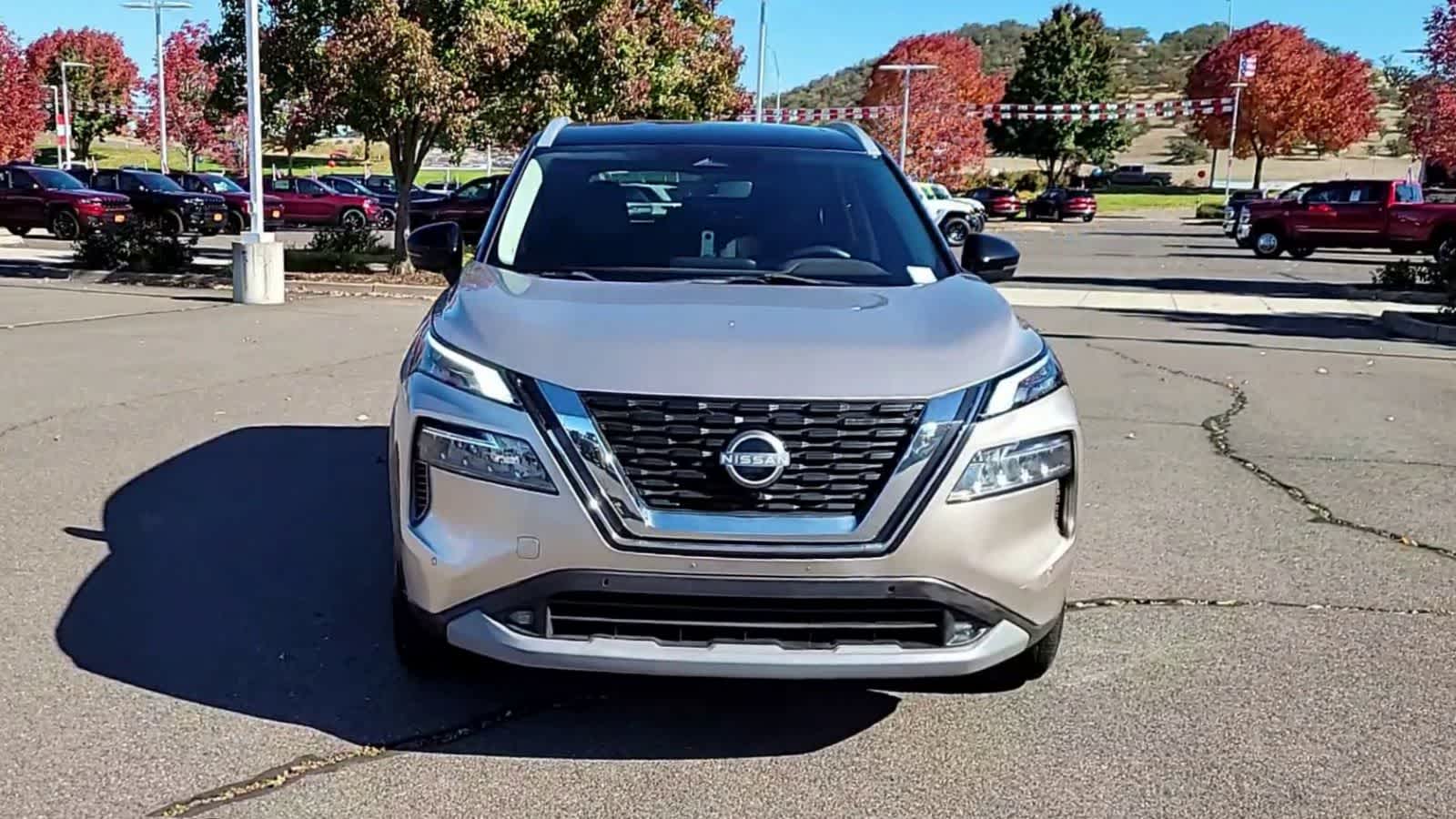 Thumbnail: 2022 Nissan Rogue - 3