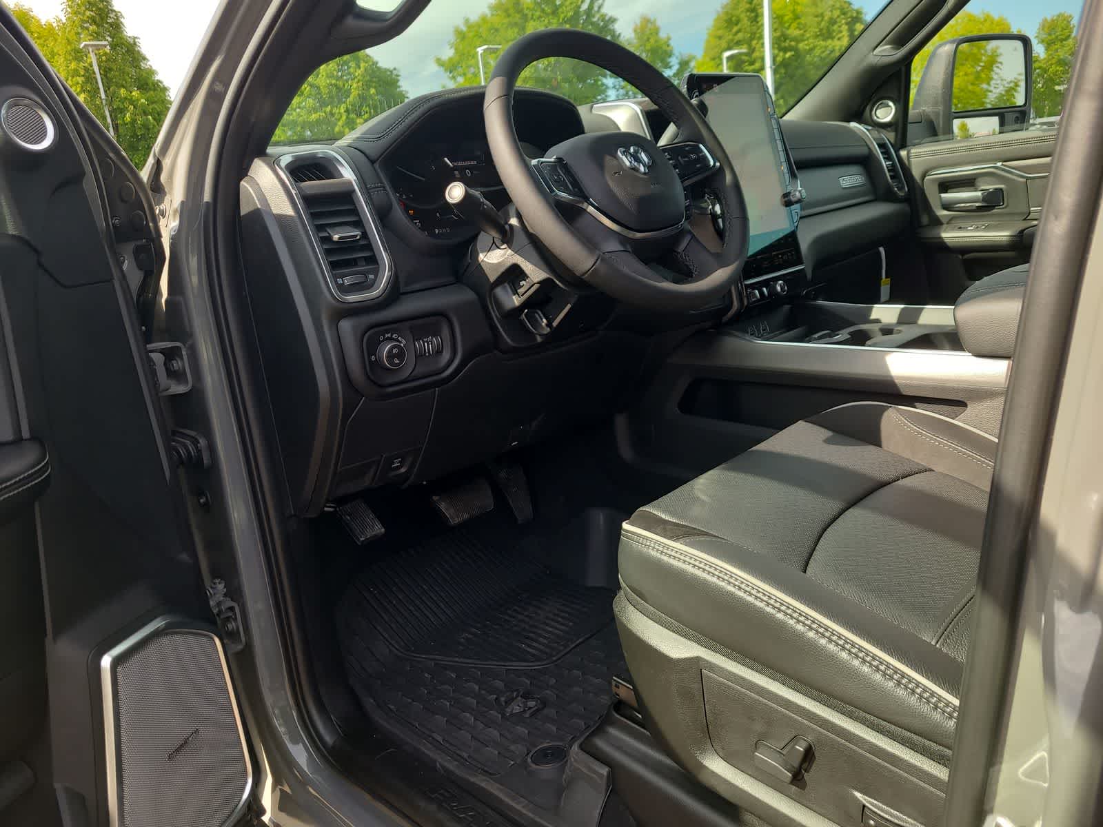 Thumbnail: 2026 RAM 3500 - 10