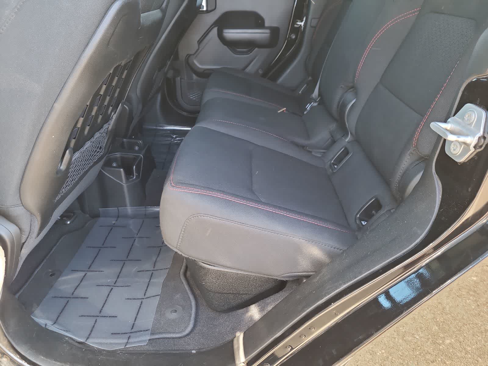 Thumbnail: 2021 Jeep Gladiator - 21