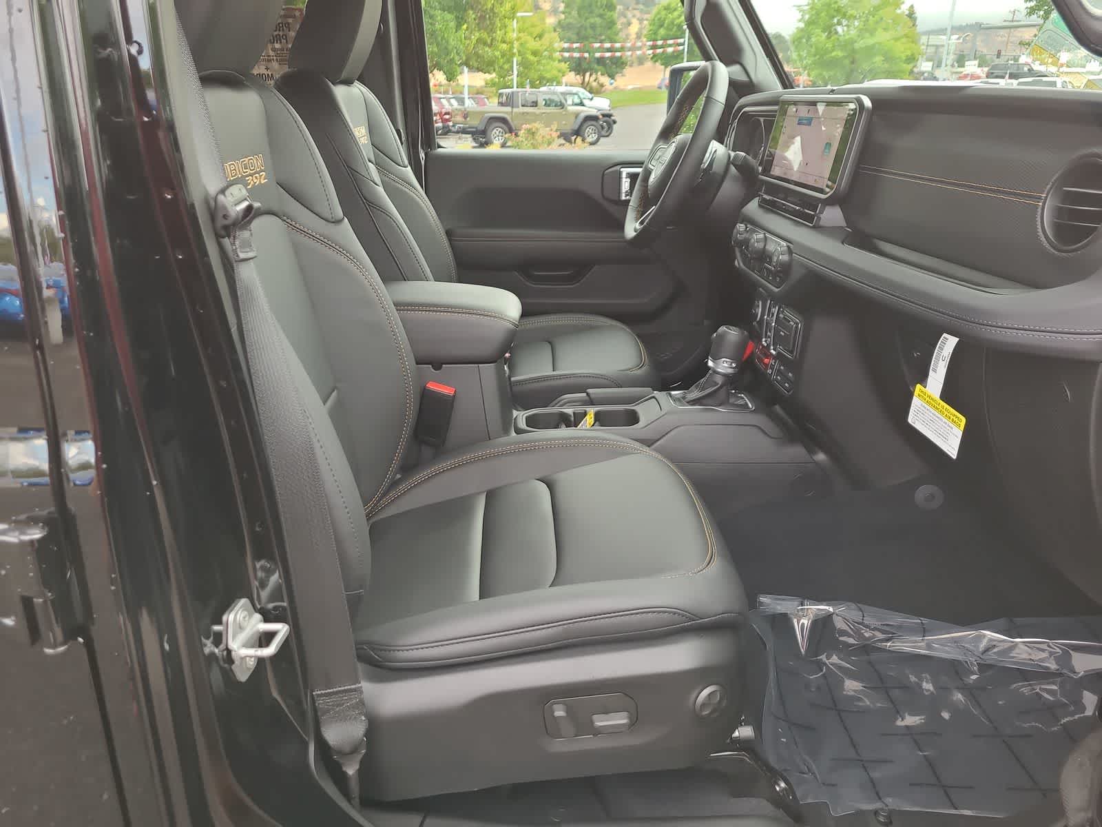 Thumbnail: 2025 Jeep Wrangler - 22