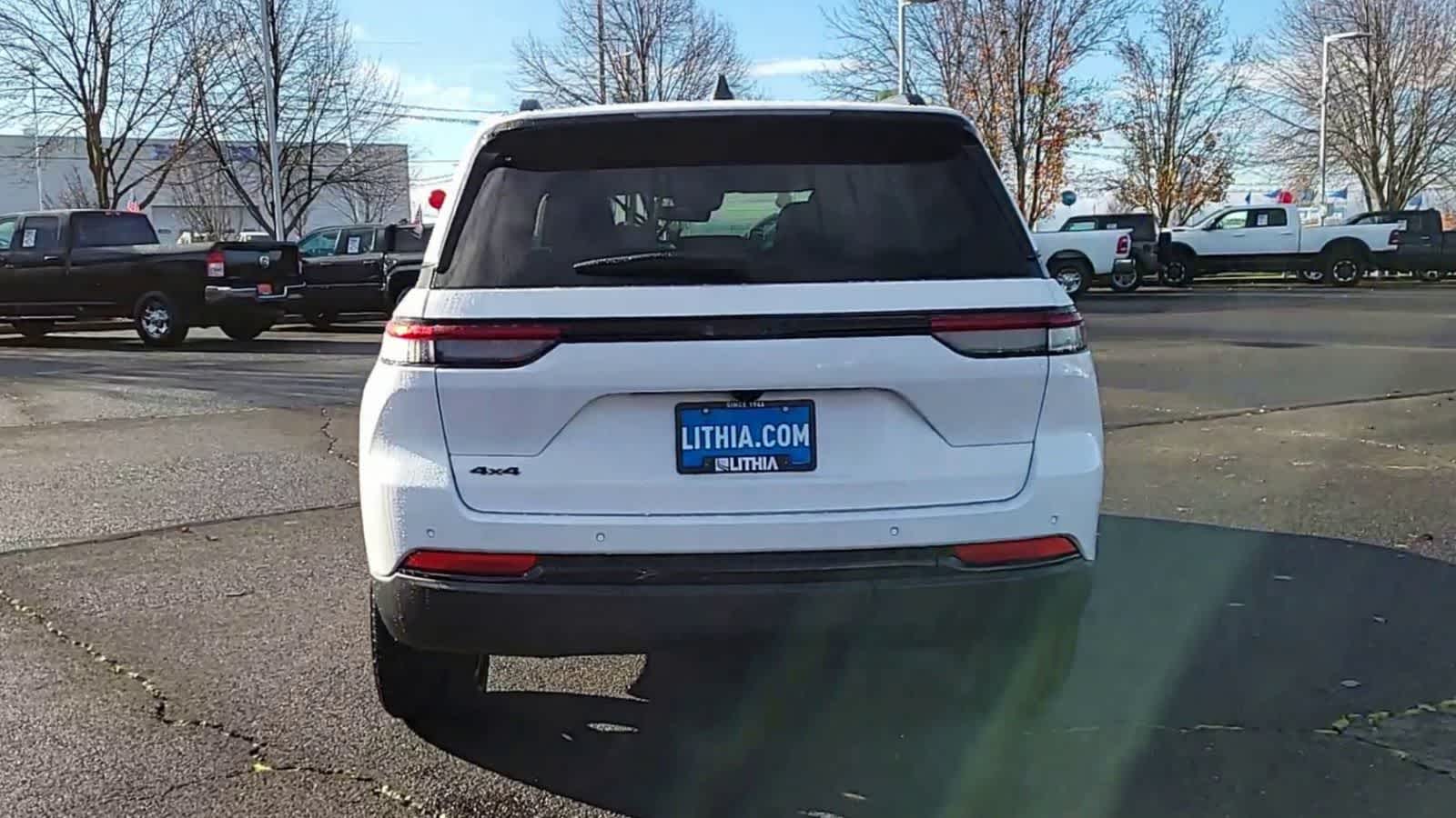 Thumbnail: 2025 Jeep Grand Cherokee - 7