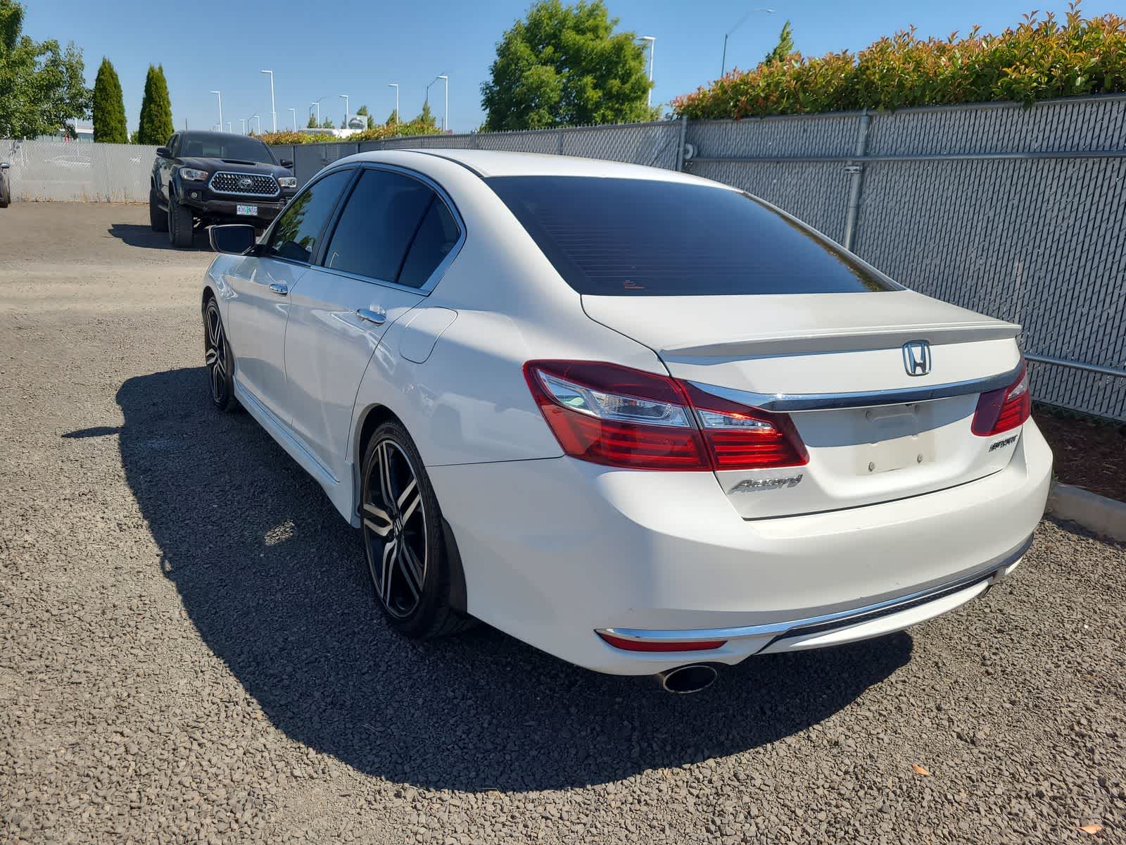 Thumbnail: 2017 Honda Accord - 3