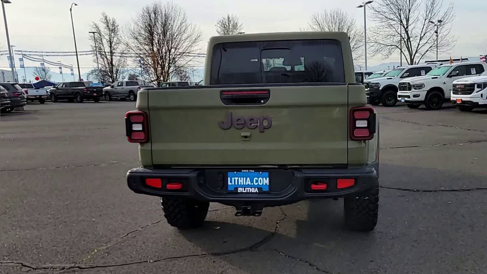 Thumbnail: 2026 Jeep Gladiator - 7
