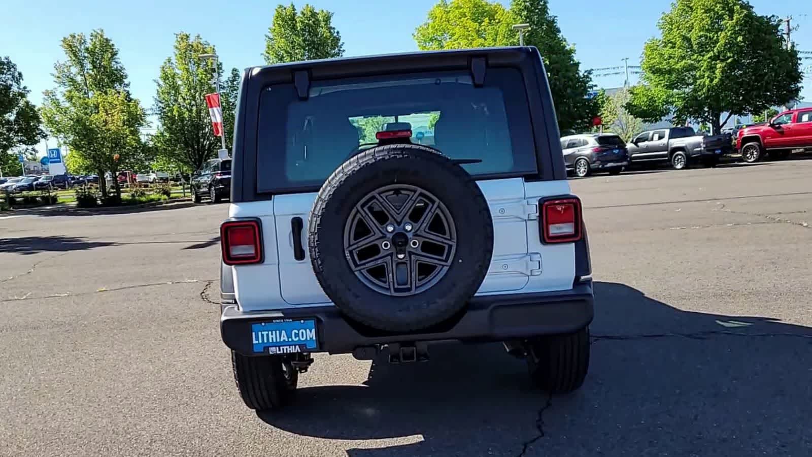 Thumbnail: 2026 Jeep Wrangler - 7