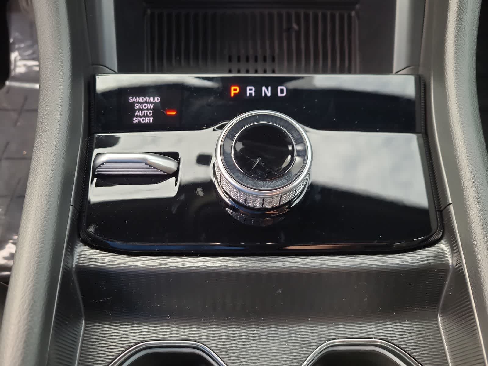 Thumbnail: 2026 Jeep Grand Cherokee - 25