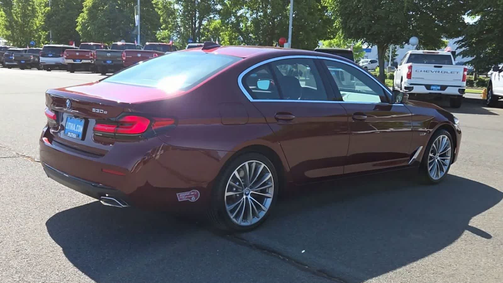 Thumbnail: 2023 BMW 5 Series - 8