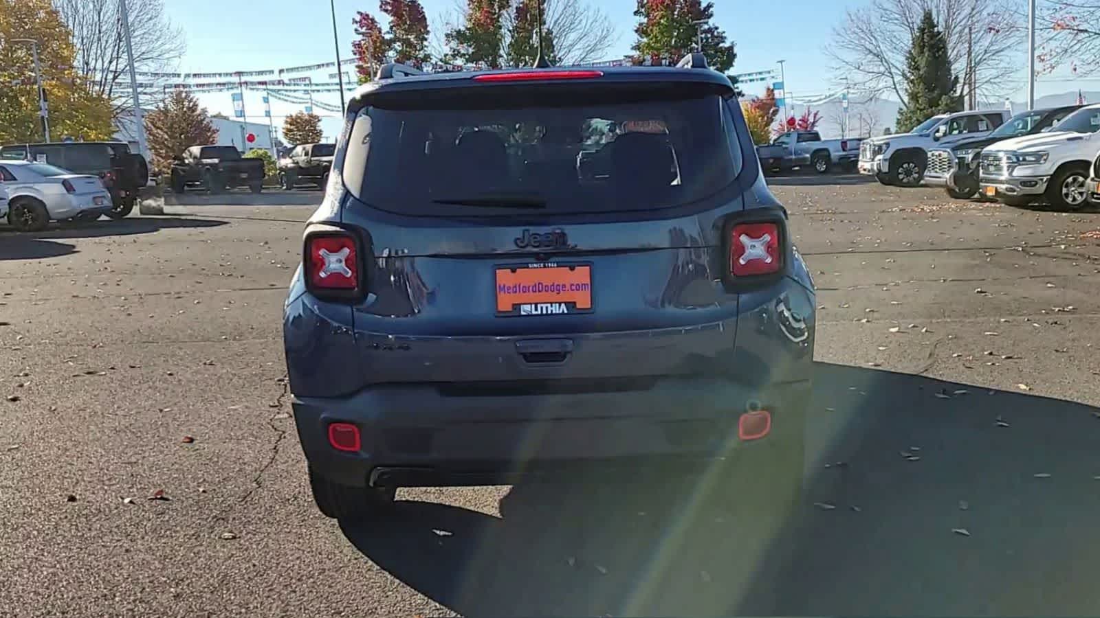 Thumbnail: 2020 Jeep Renegade - 7