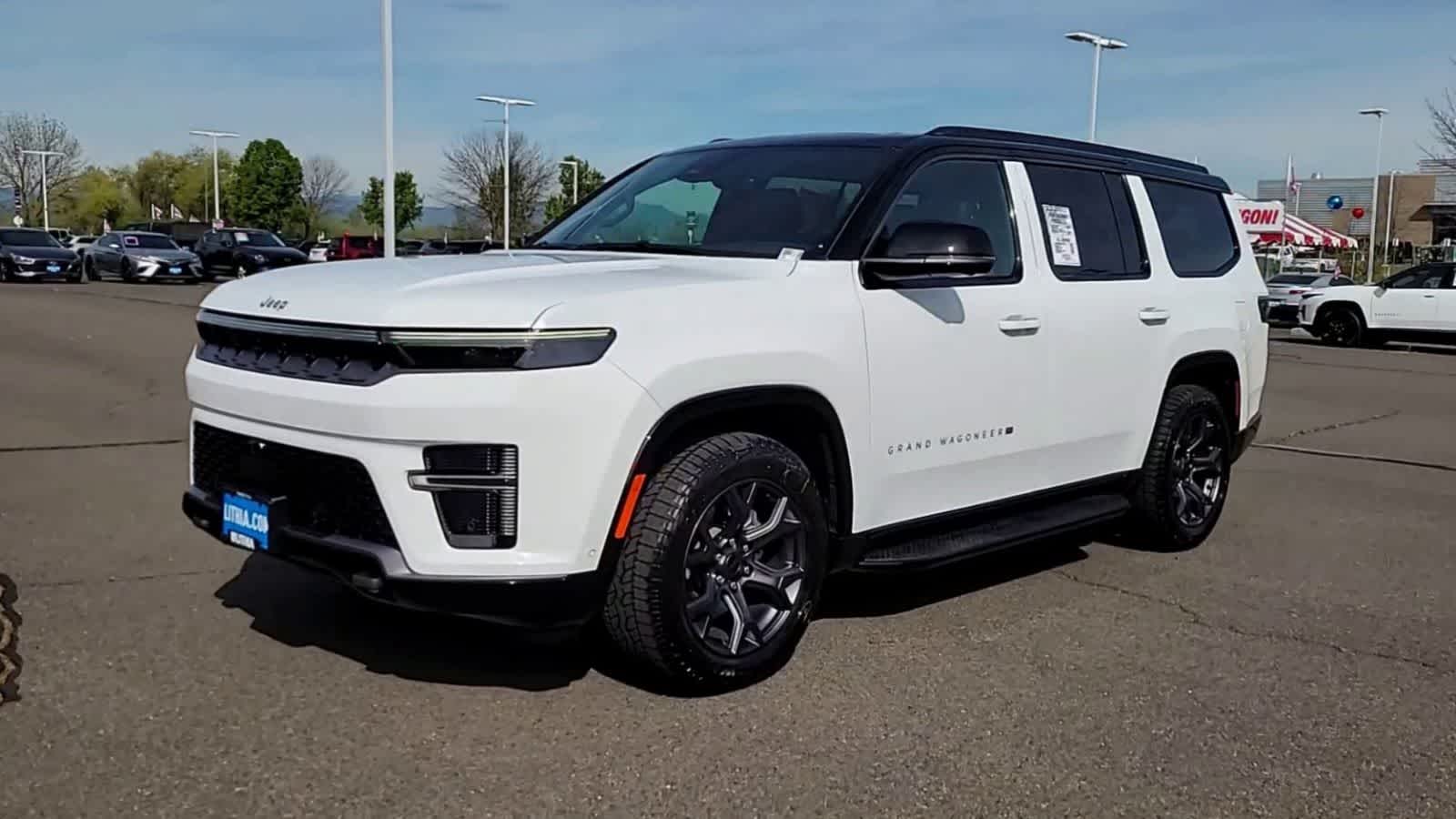 Thumbnail: 2026 Jeep Grand Wagoneer - 4