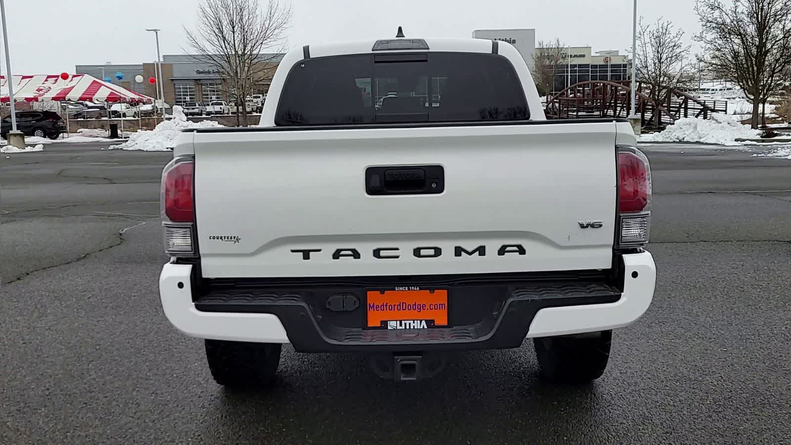 Thumbnail: 2021 Toyota Tacoma - 7
