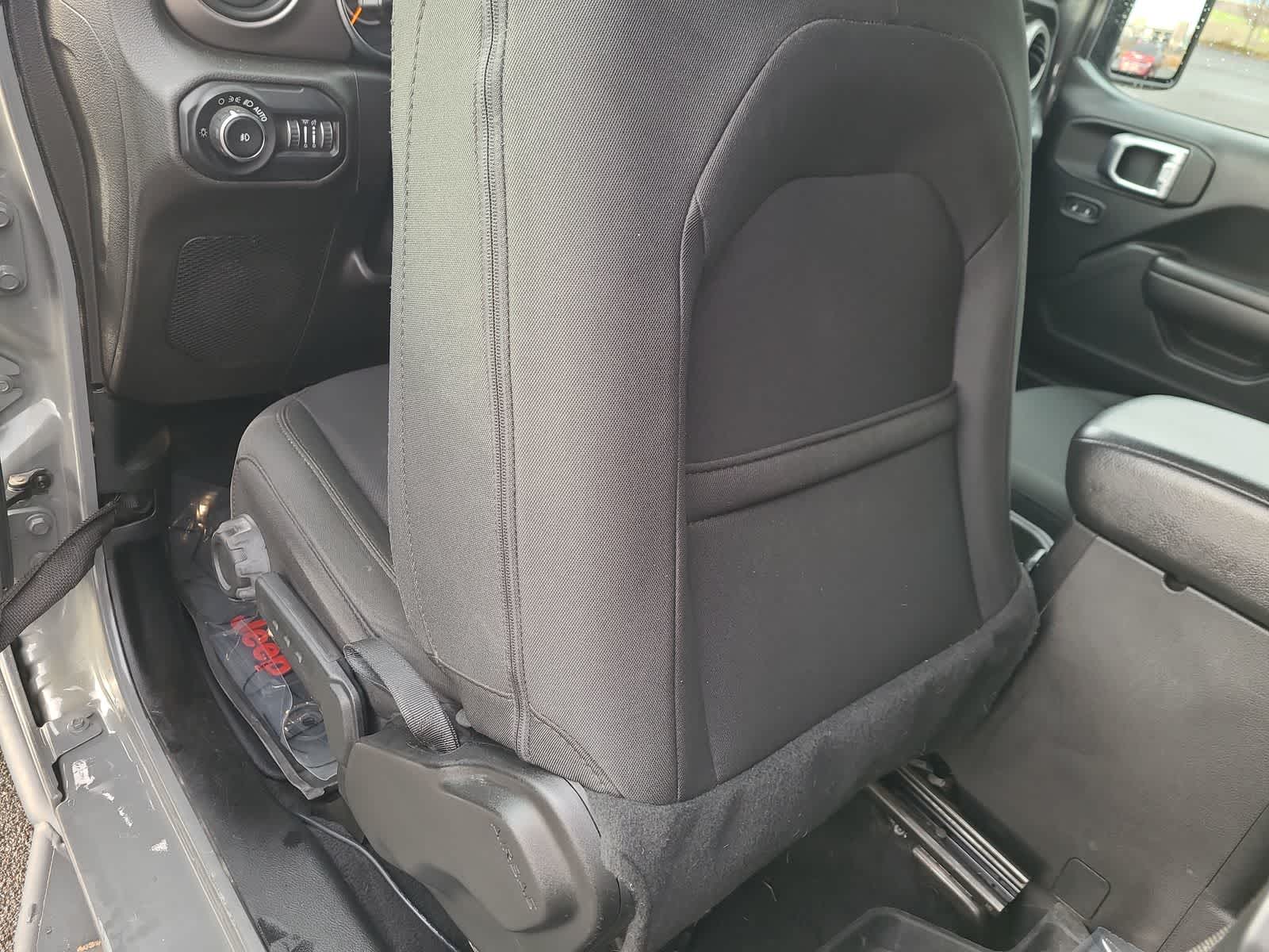 Thumbnail: 2020 Jeep Wrangler - 20