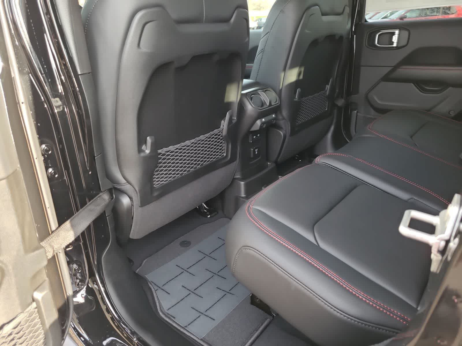 Thumbnail: 2026 Jeep Wrangler - 20