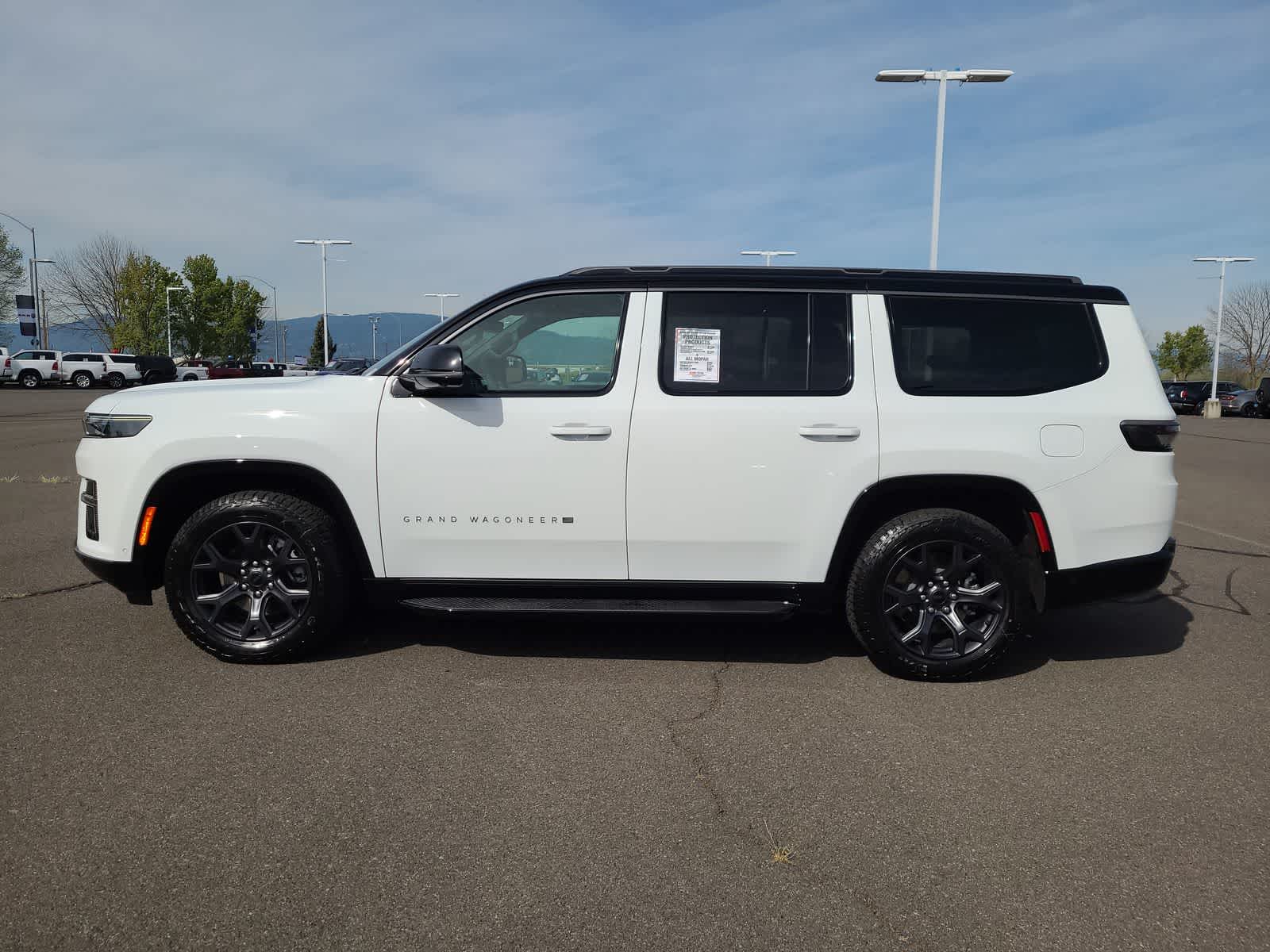 Thumbnail: 2026 Jeep Grand Wagoneer - 11