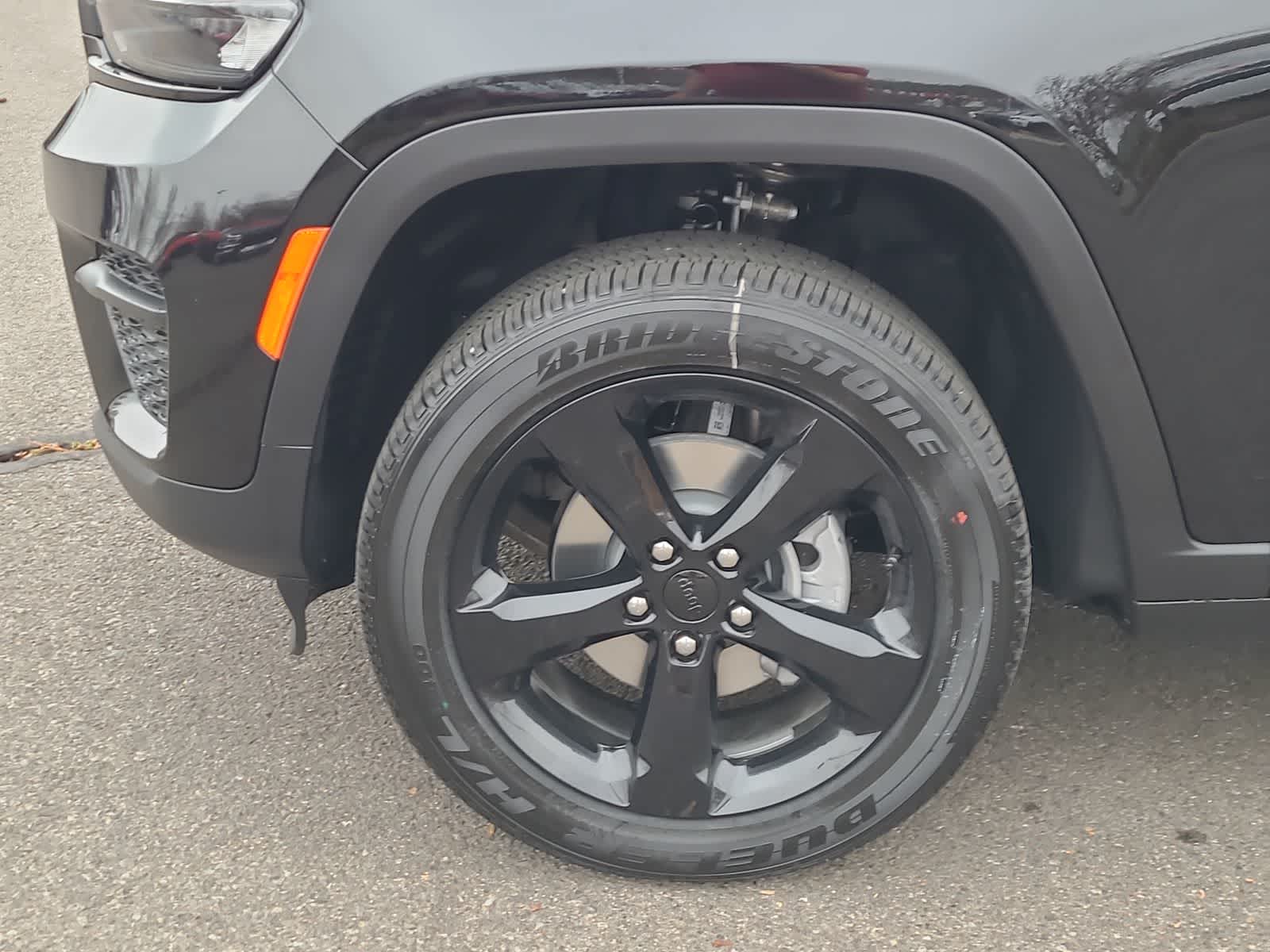 Thumbnail: 2025 Jeep Grand Cherokee - 16