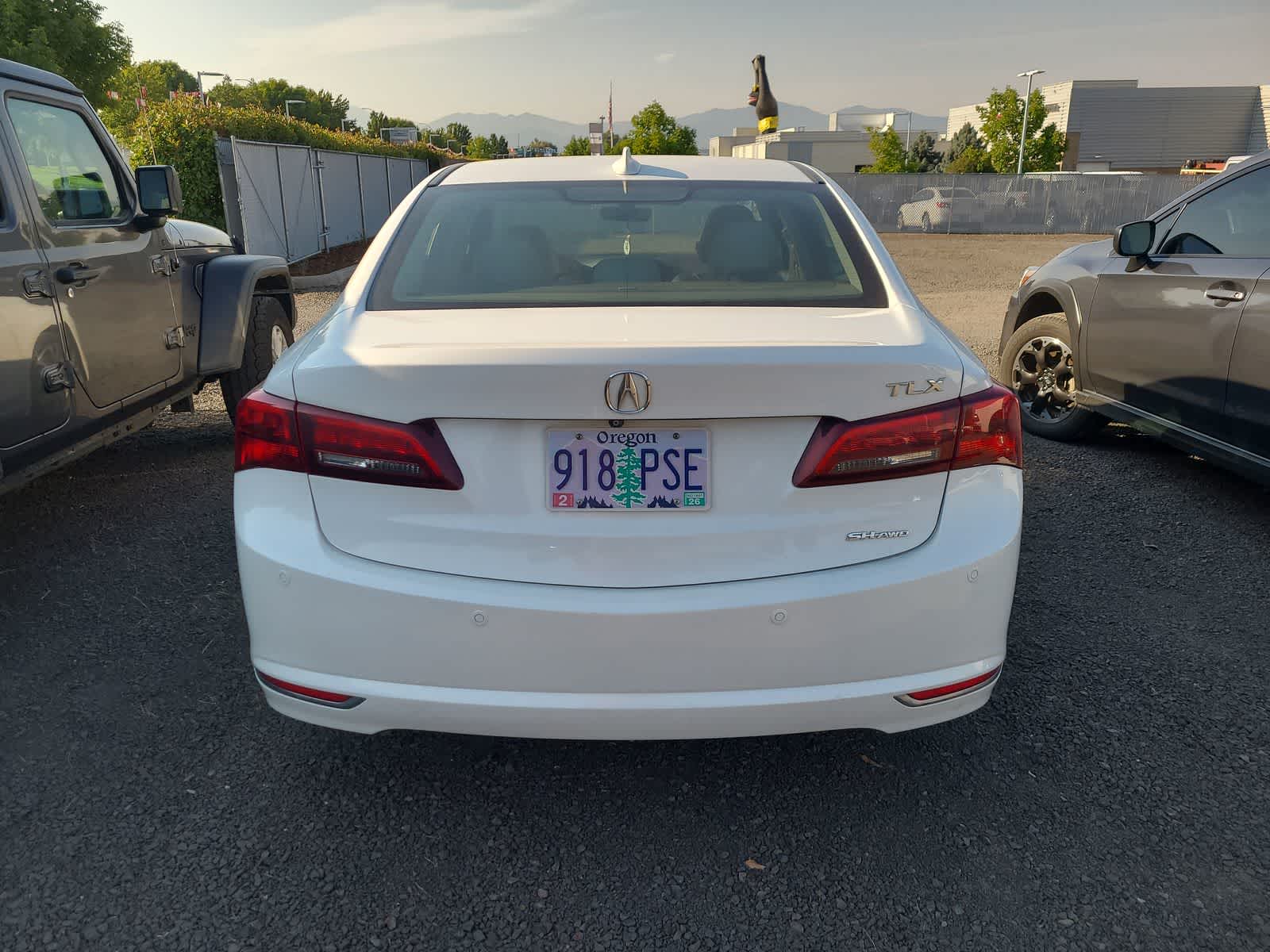 Thumbnail: 2015 Acura TLX - 12