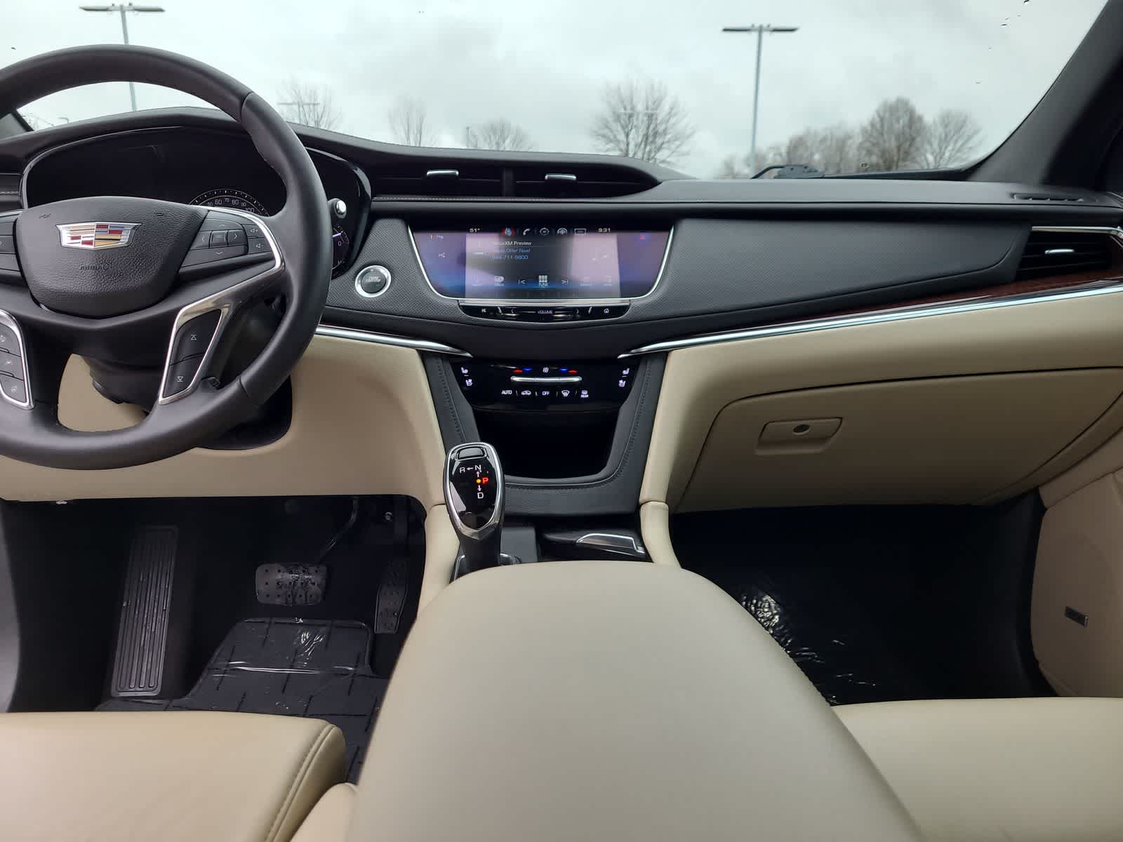 Thumbnail: 2017 Cadillac XT5 - 18