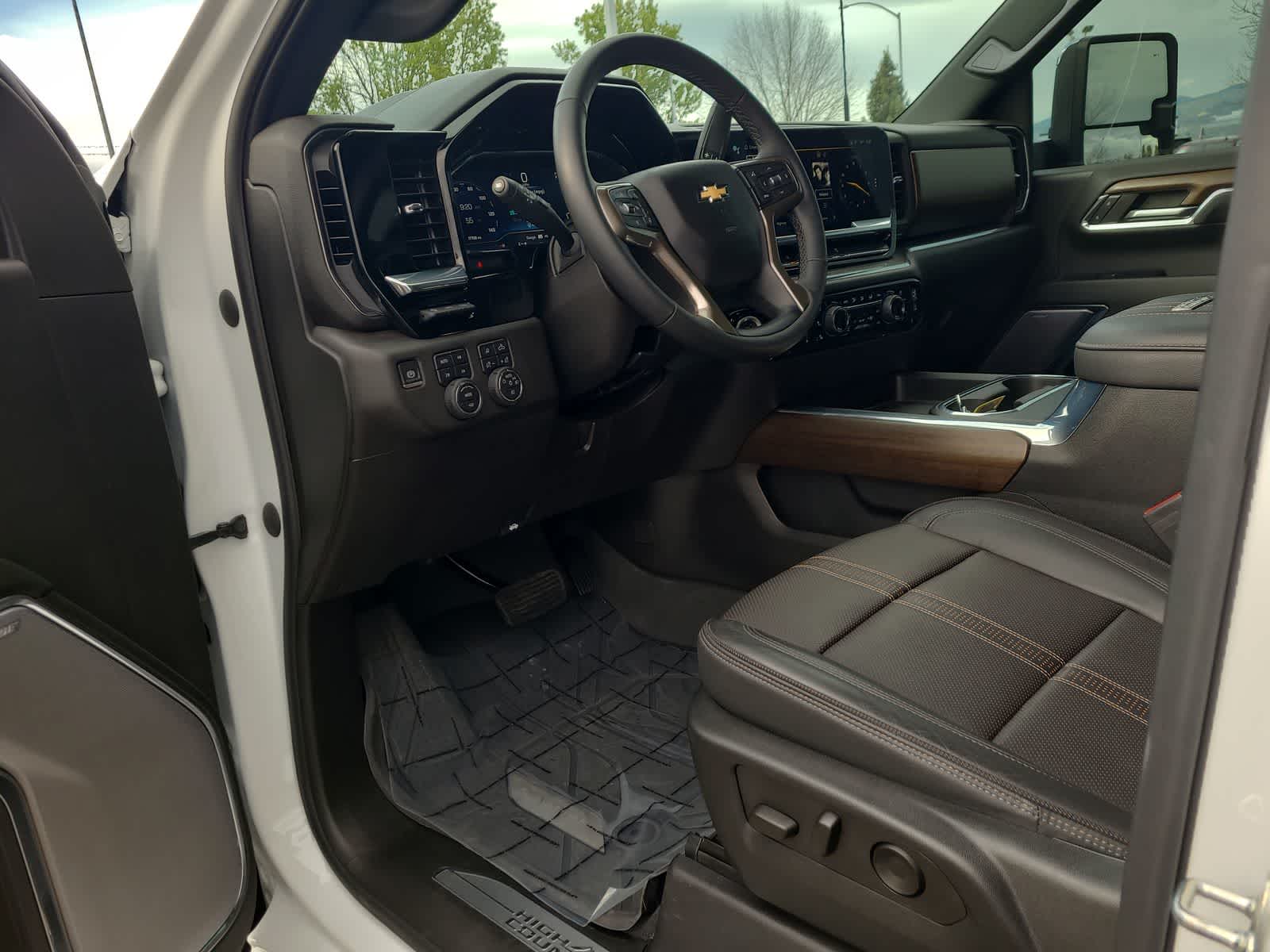 Thumbnail: 2024 Chevrolet Silverado 2500 - 10