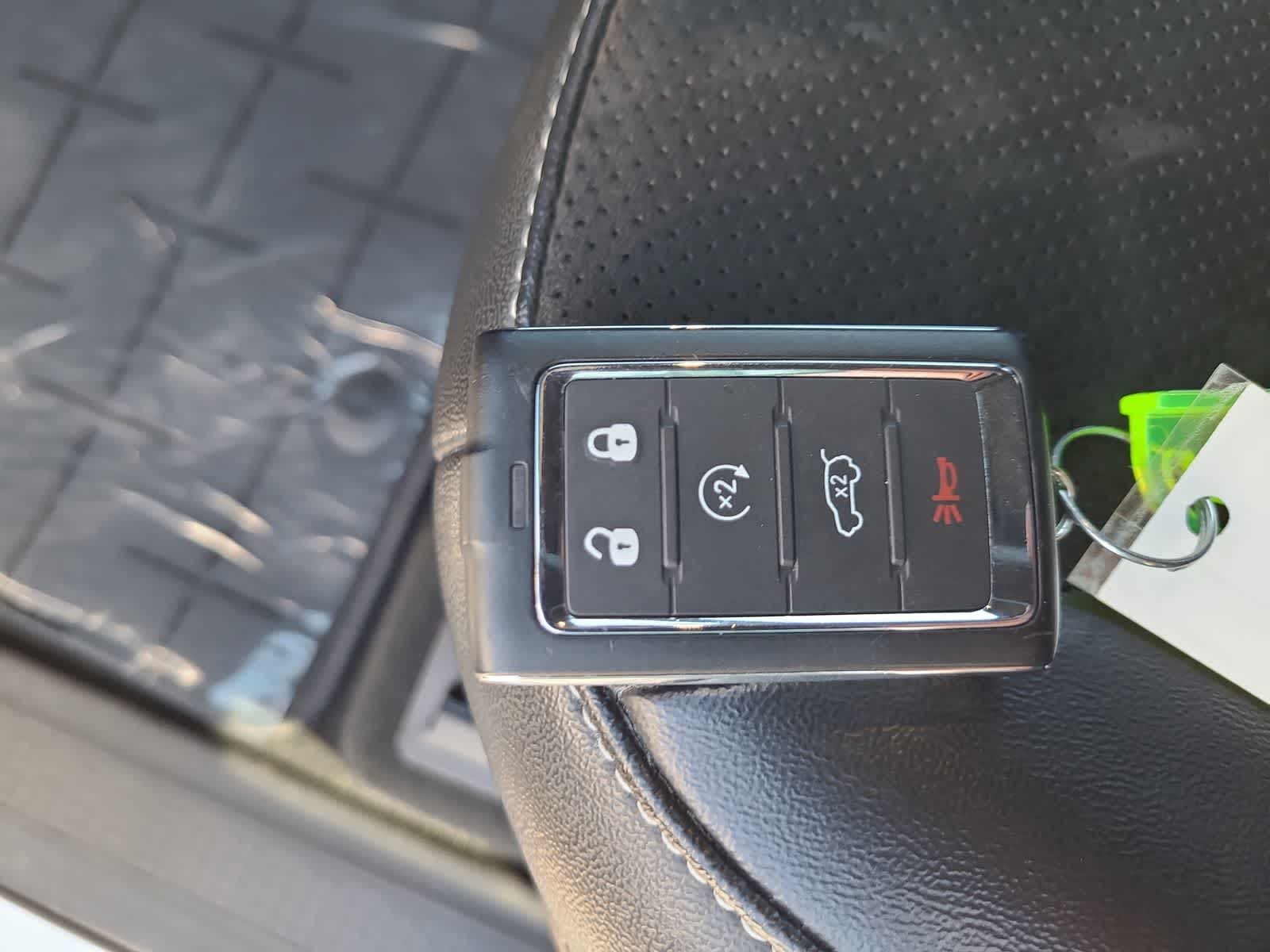 Thumbnail: 2024 Jeep Grand Cherokee L - 28