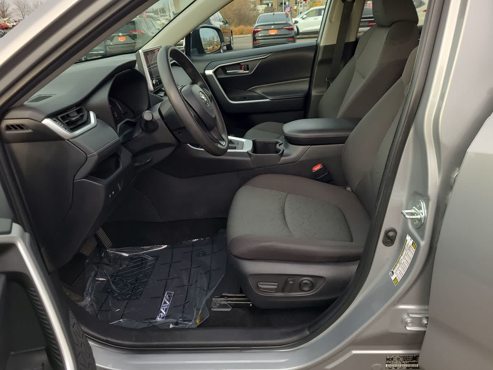 Thumbnail: 2024 Toyota RAV4 - 19