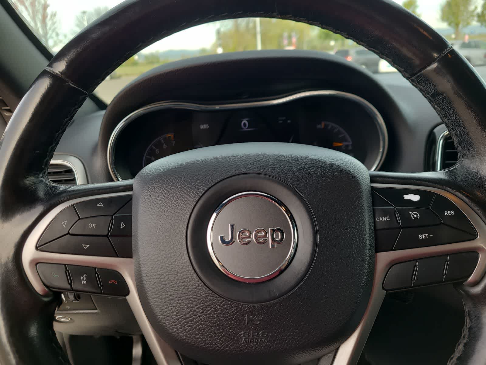 Thumbnail: 2020 Jeep Grand Cherokee - 23