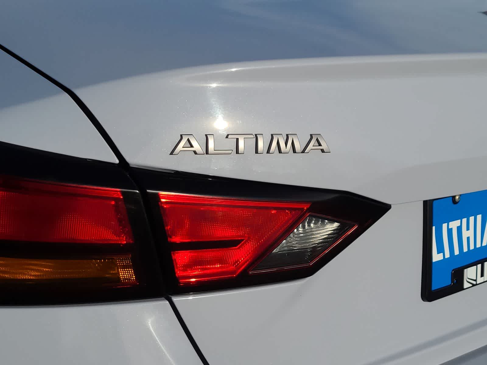 Thumbnail: 2023 Nissan Altima - 15