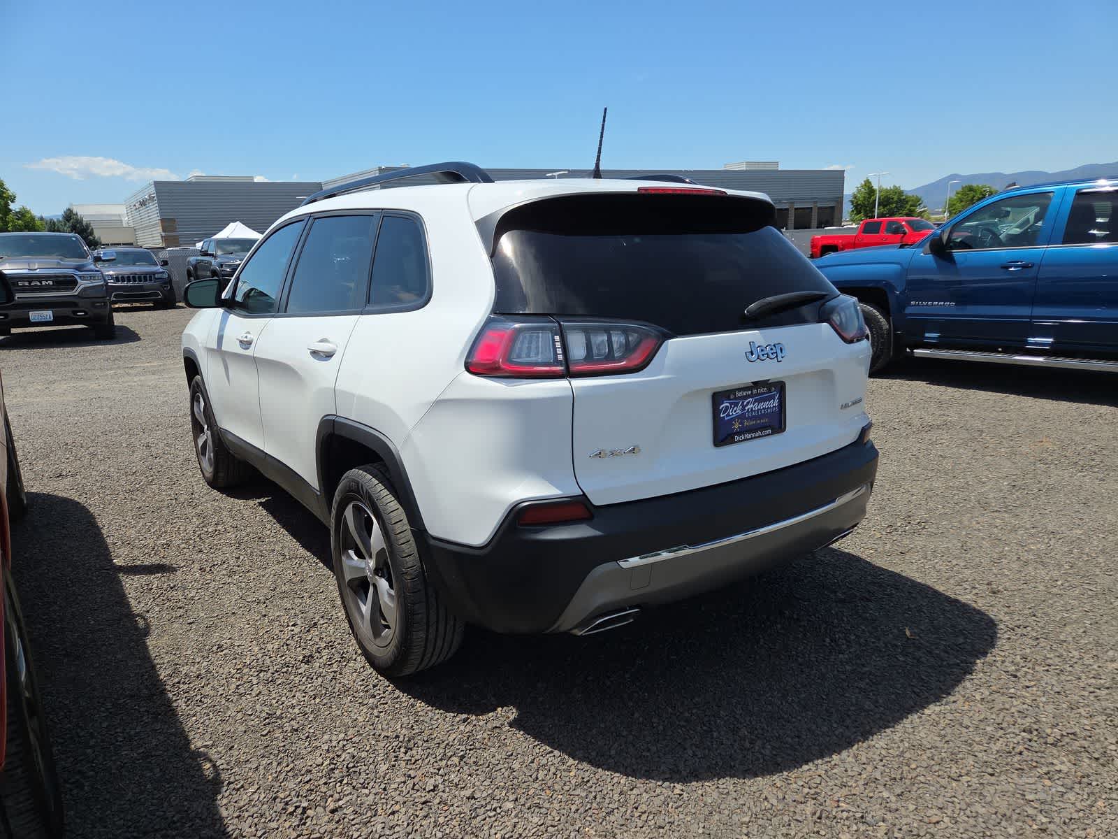 Thumbnail: 2022 Jeep Cherokee - 3