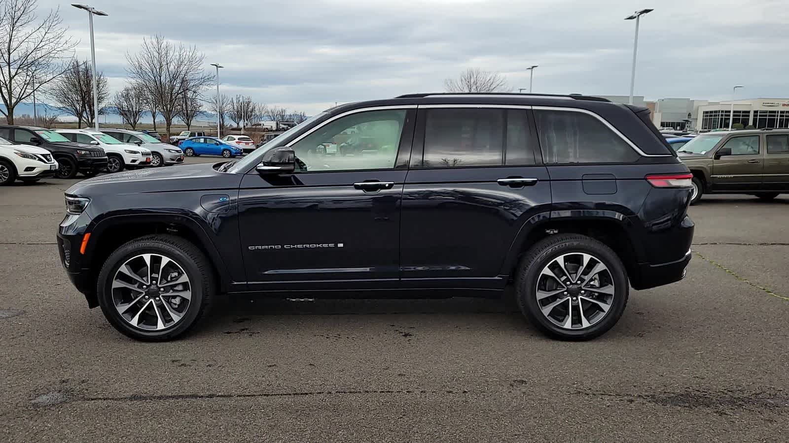 Thumbnail: 2024 Jeep Grand Cherokee - 5