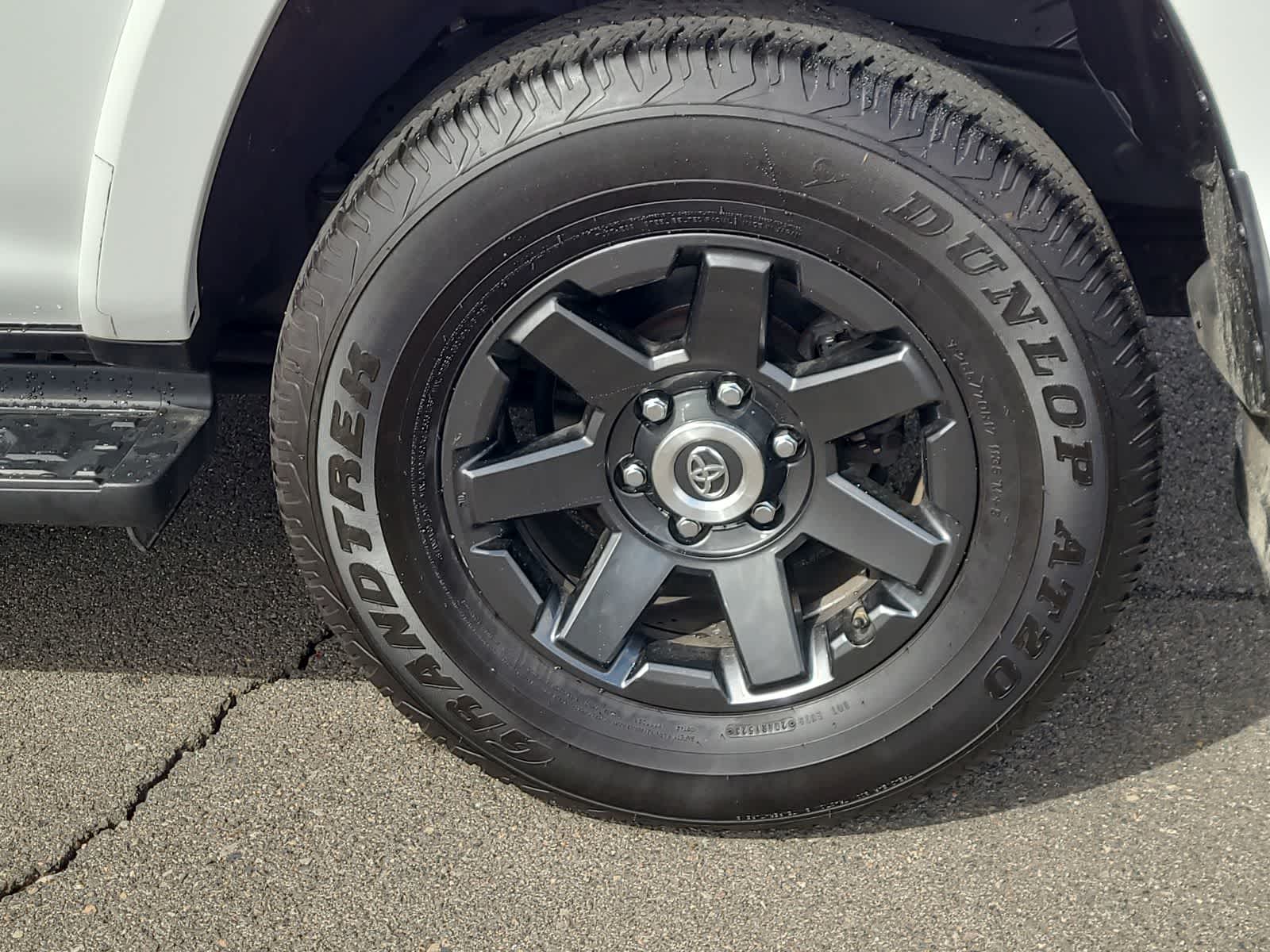 Thumbnail: 2021 Toyota 4Runner - 16