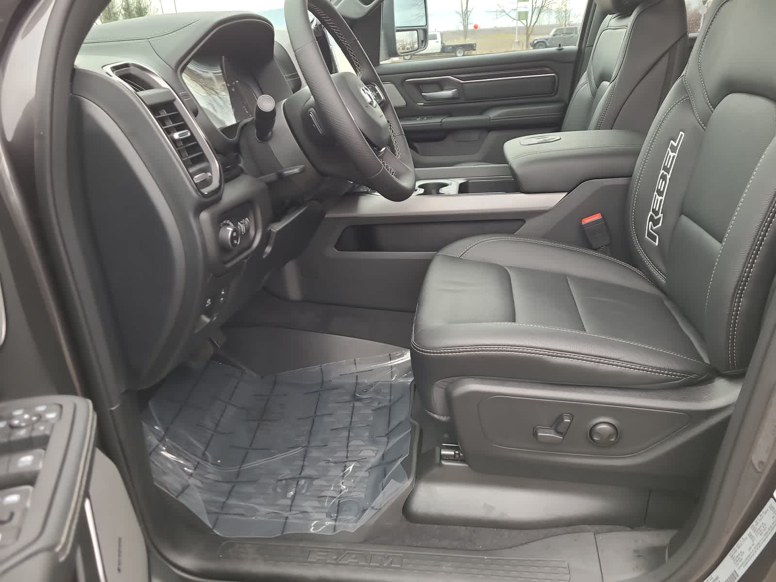 Thumbnail: 2026 RAM 1500 - 19