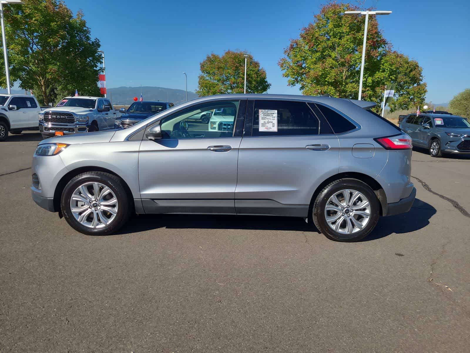Thumbnail: 2023 Ford Edge - 11