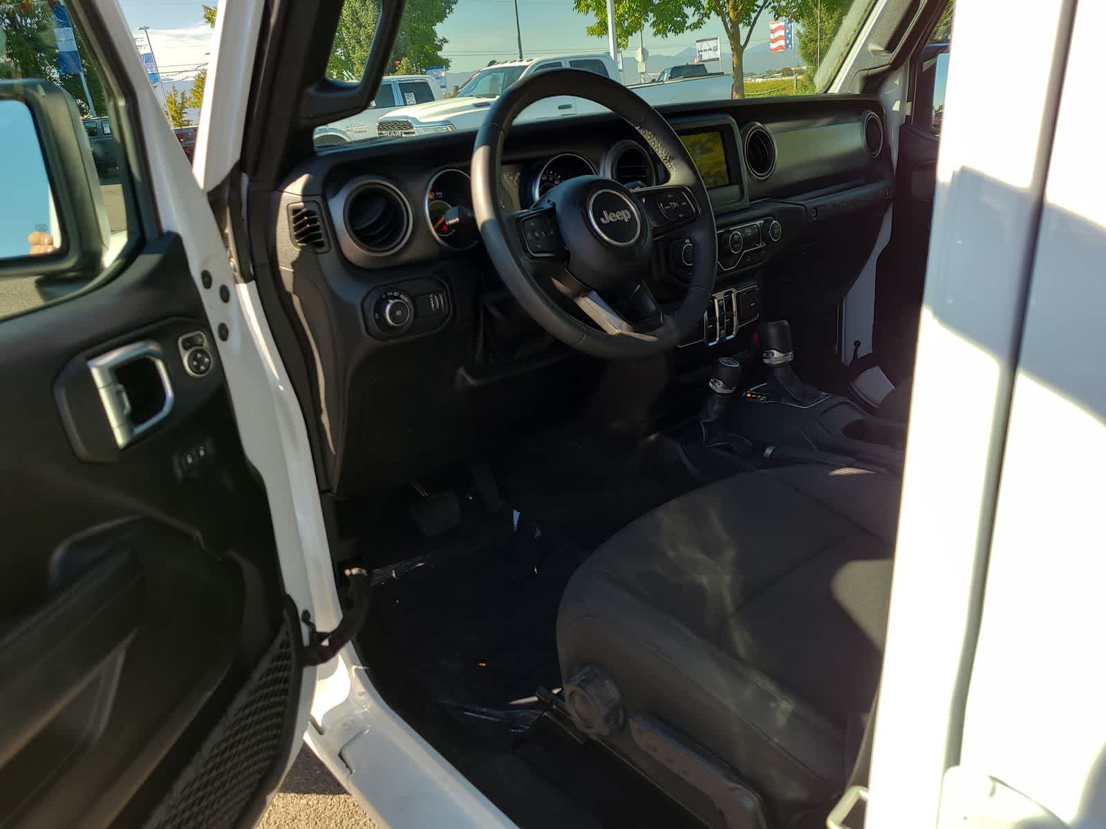 Thumbnail: 2023 Jeep Wrangler - 10