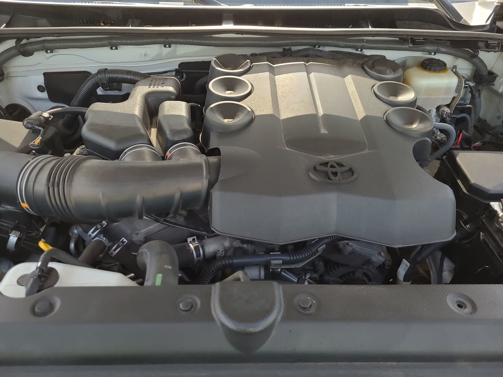 2014 Toyota 4Runner SR5 17