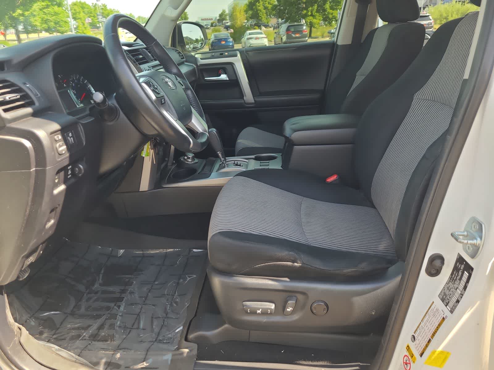 2014 Toyota 4Runner SR5 19
