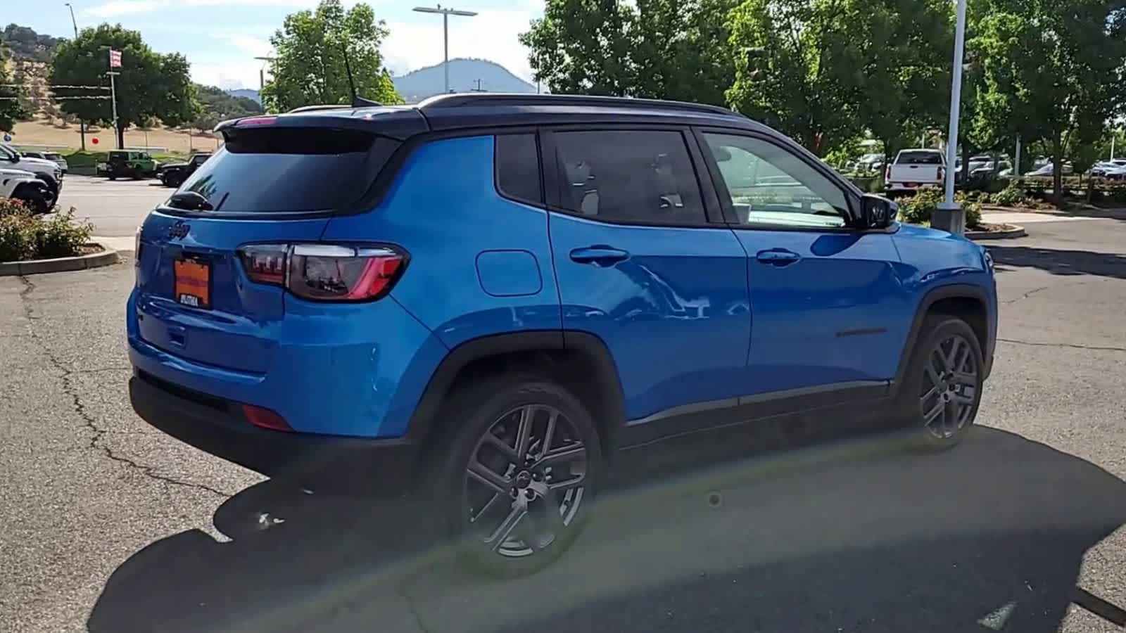 Thumbnail: 2025 Jeep Compass - 8