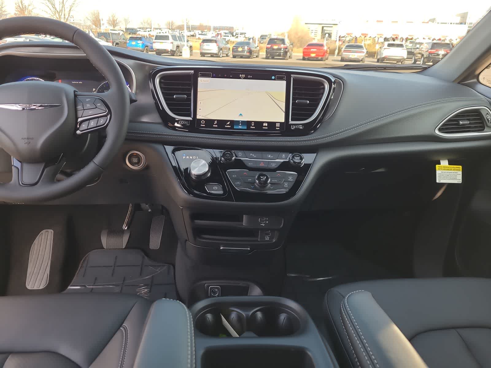 Thumbnail: 2026 Chrysler Pacifica - 18