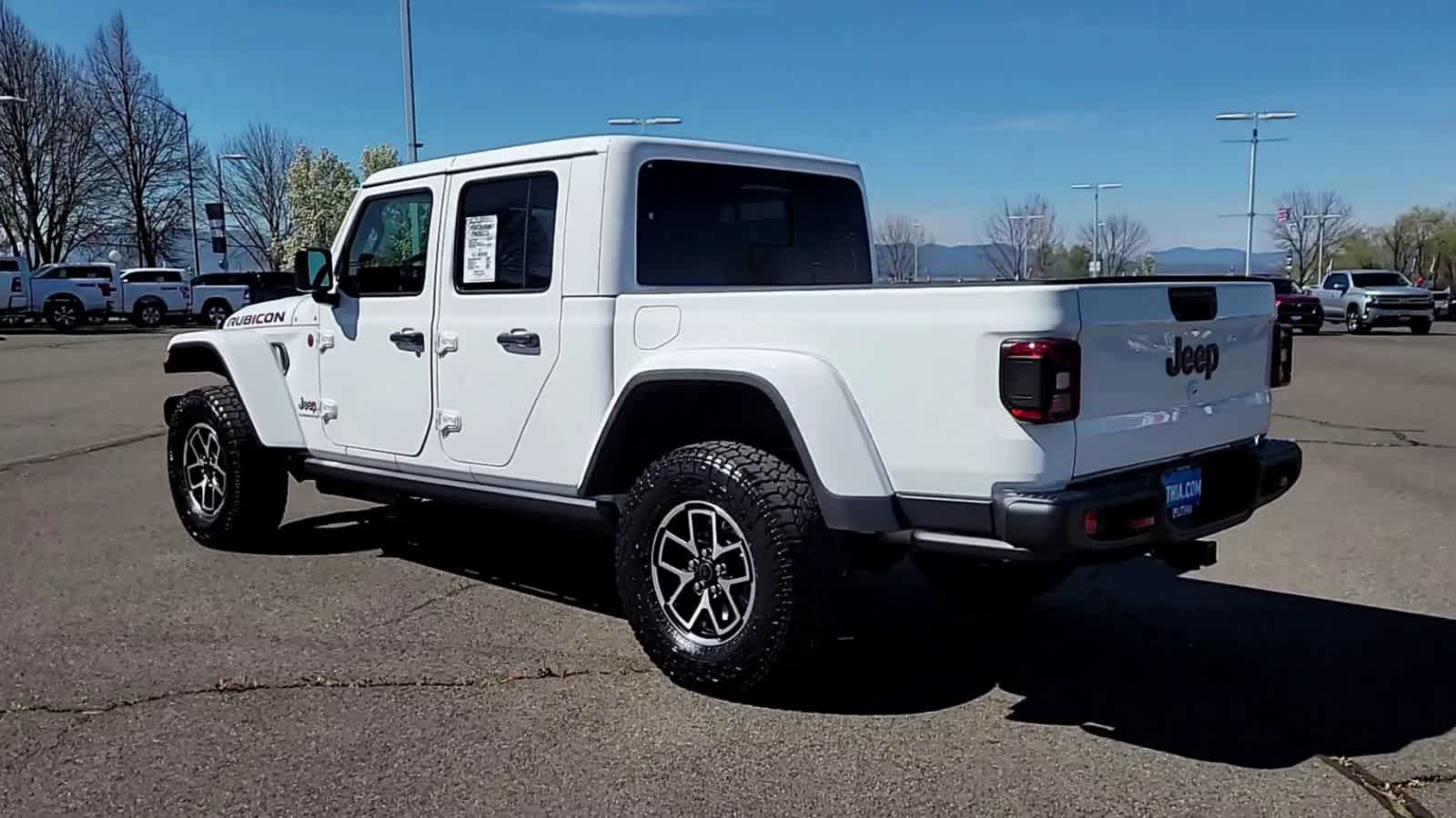 Thumbnail: 2026 Jeep Gladiator - 6