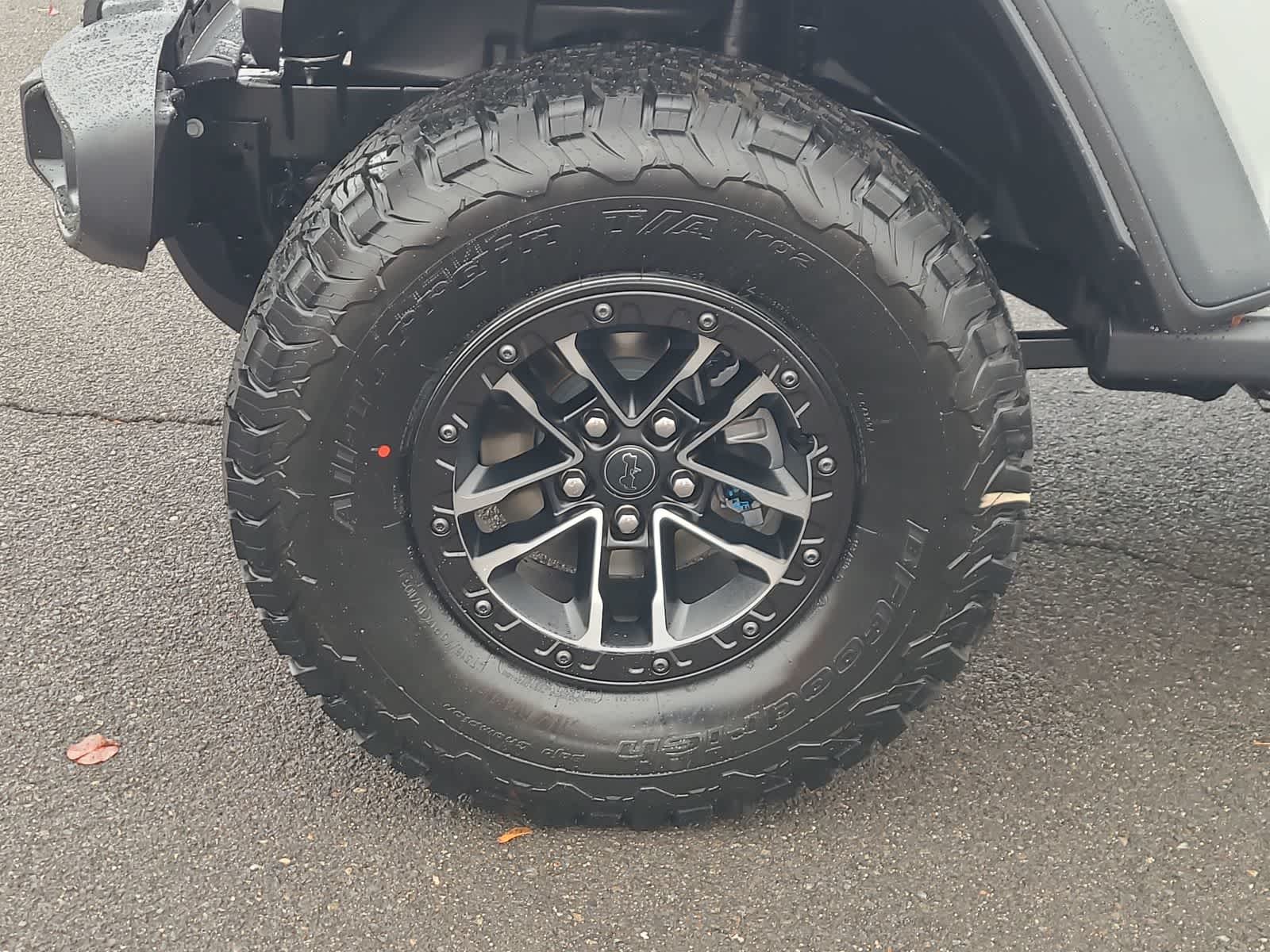 Thumbnail: 2026 Jeep Wrangler - 16