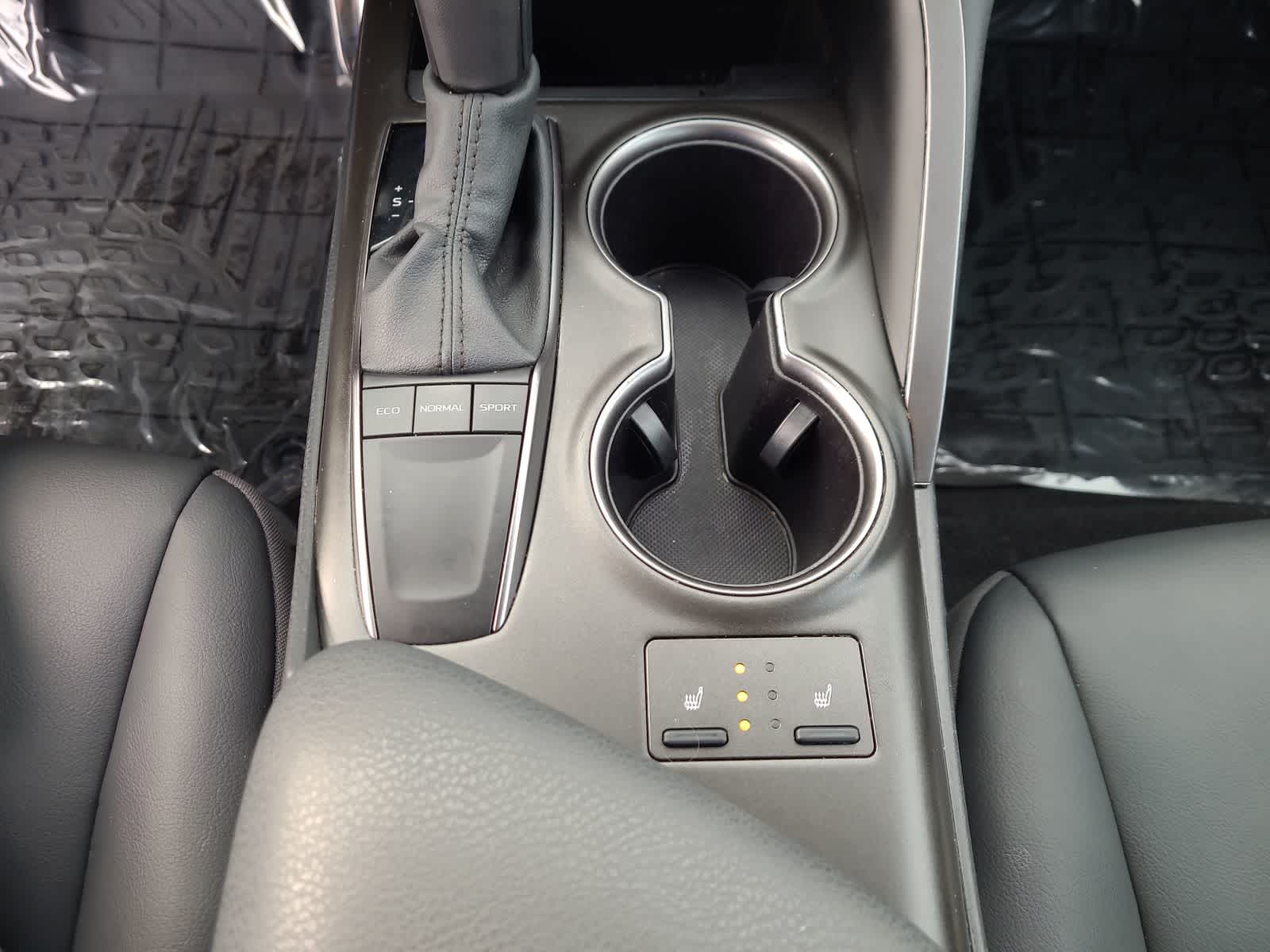 Thumbnail: 2024 Toyota Camry - 25