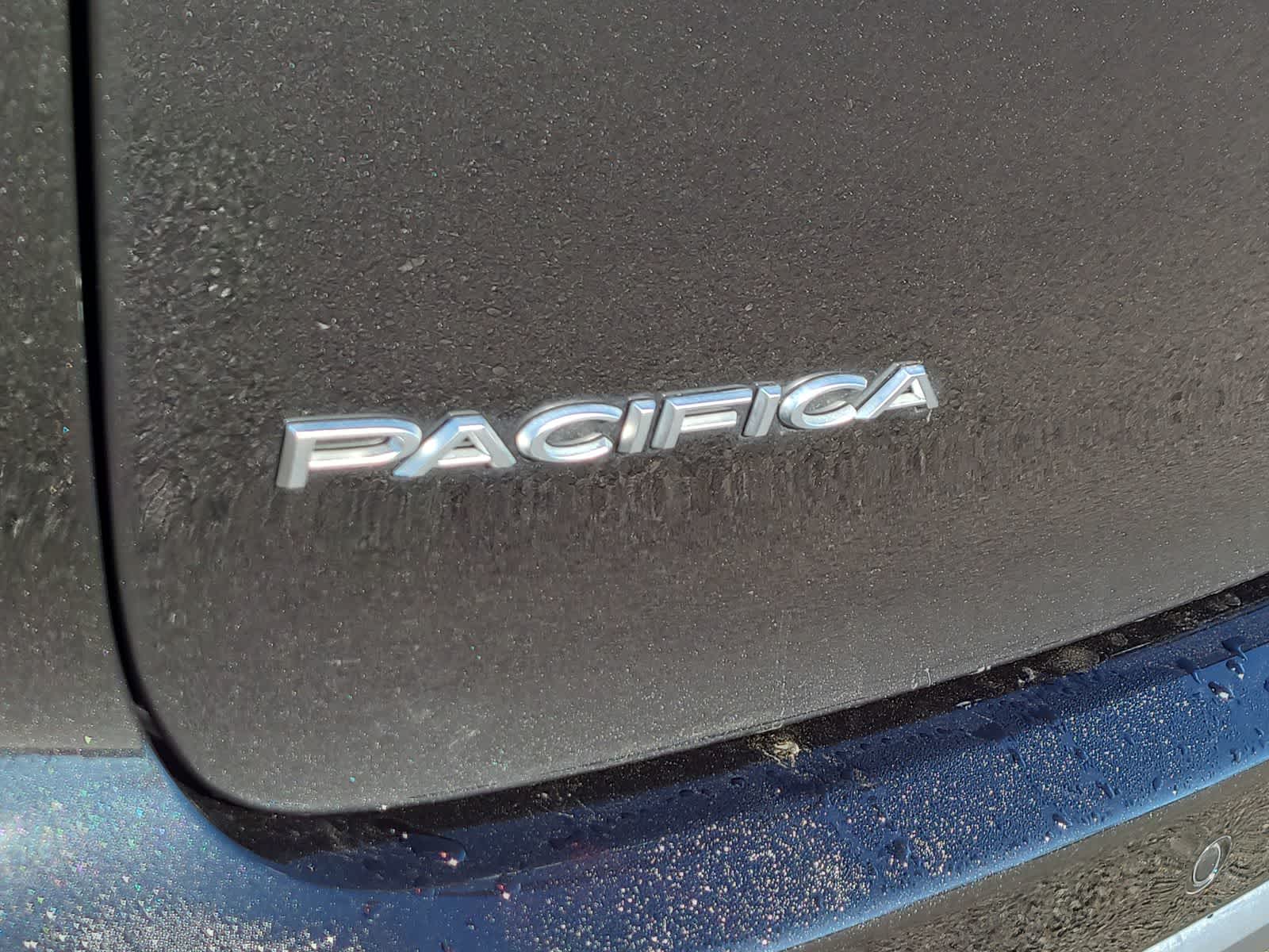 Thumbnail: 2023 Chrysler Pacifica - 15