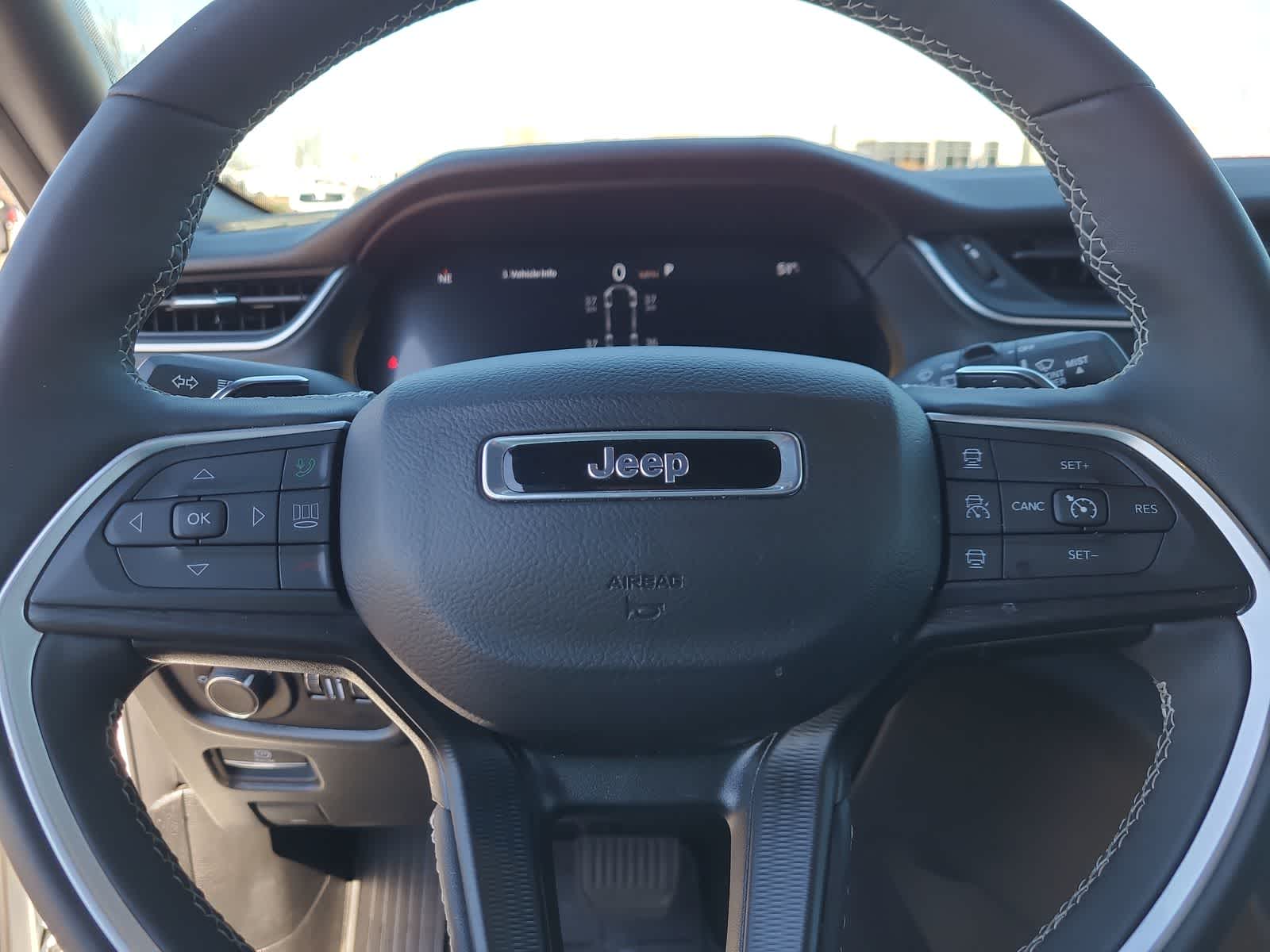 Thumbnail: 2024 Jeep Grand Cherokee L - 23