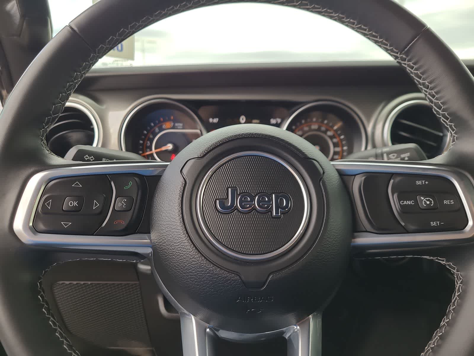 Thumbnail: 2022 Jeep Wrangler - 23