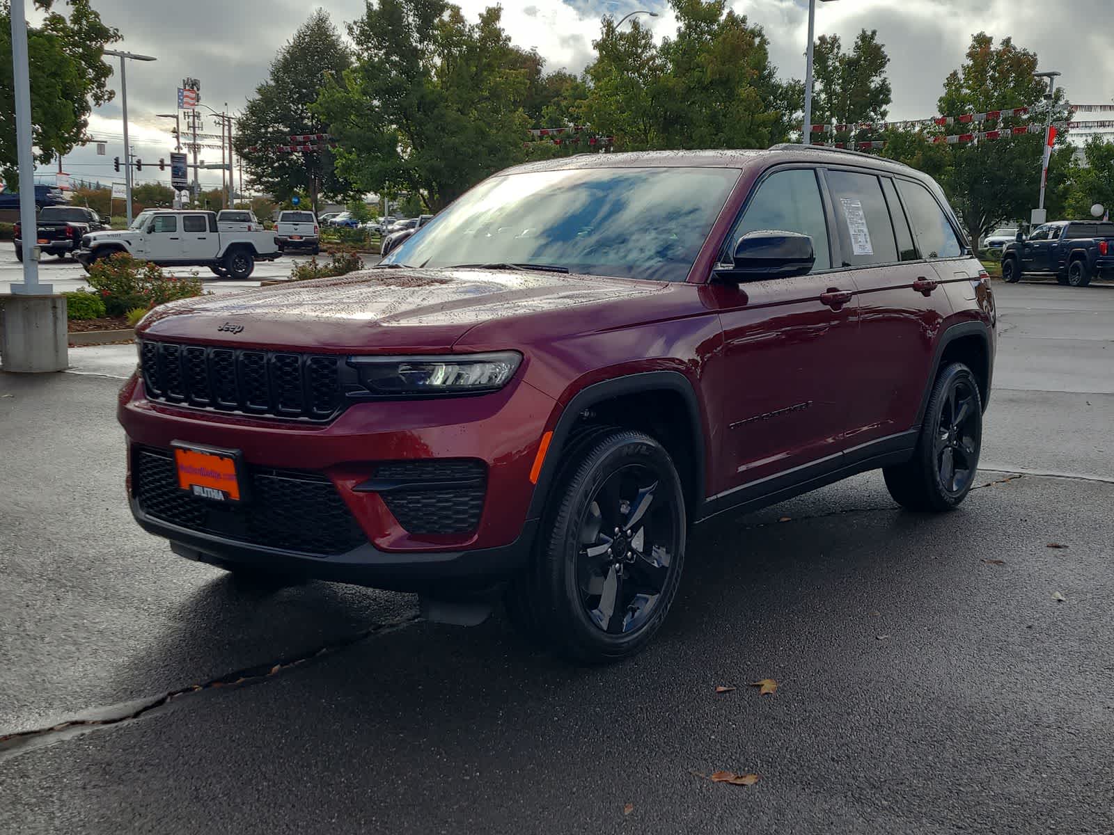 2025 Jeep Grand Cherokee Altitude's photo