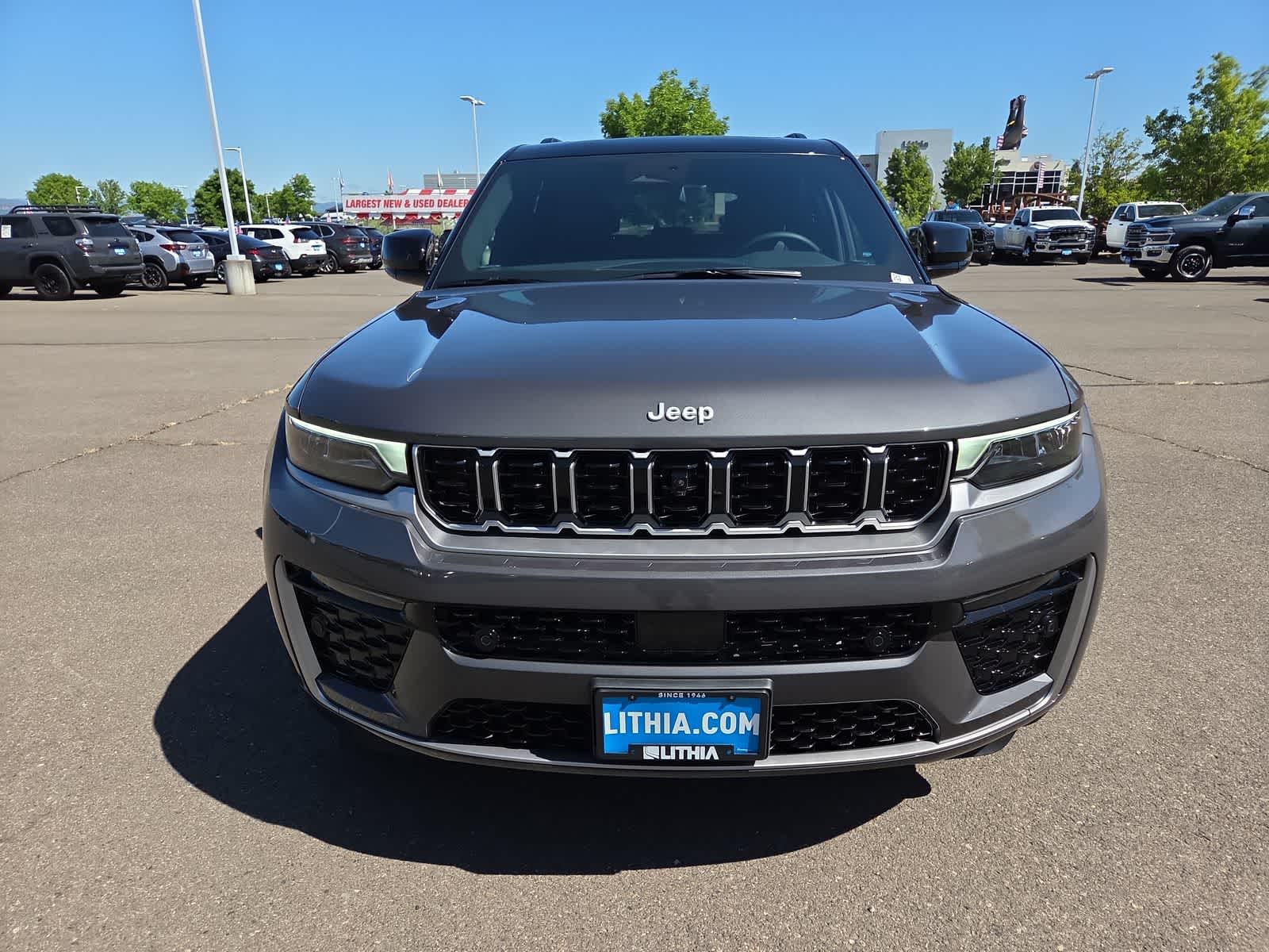 Thumbnail: 2026 Jeep Grand Cherokee - 14