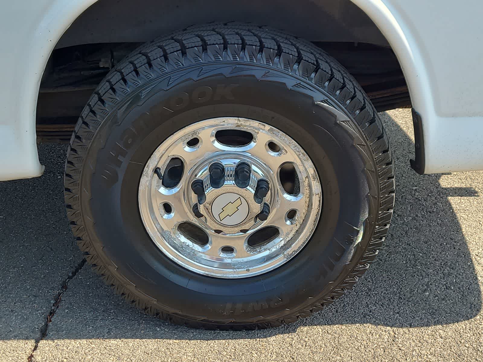 Thumbnail: 2013 Chevrolet Express - 16