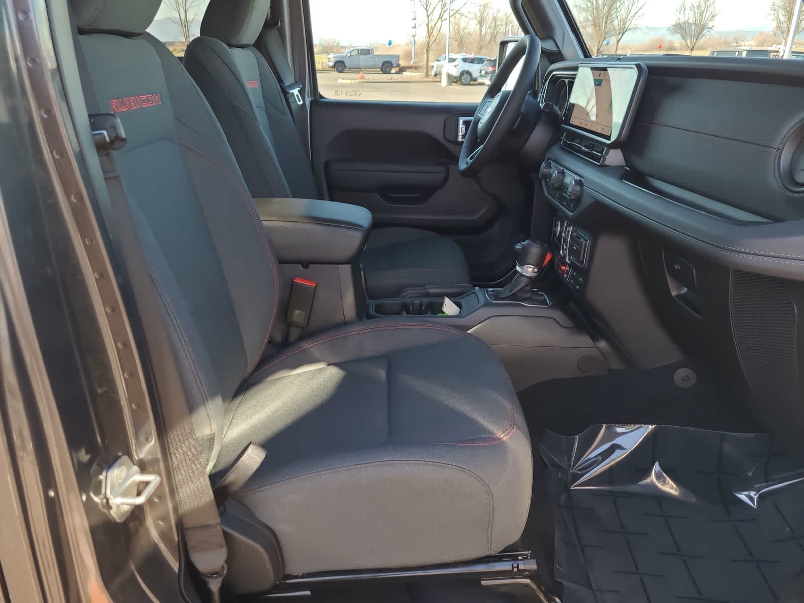 Thumbnail: 2026 Jeep Gladiator - 22