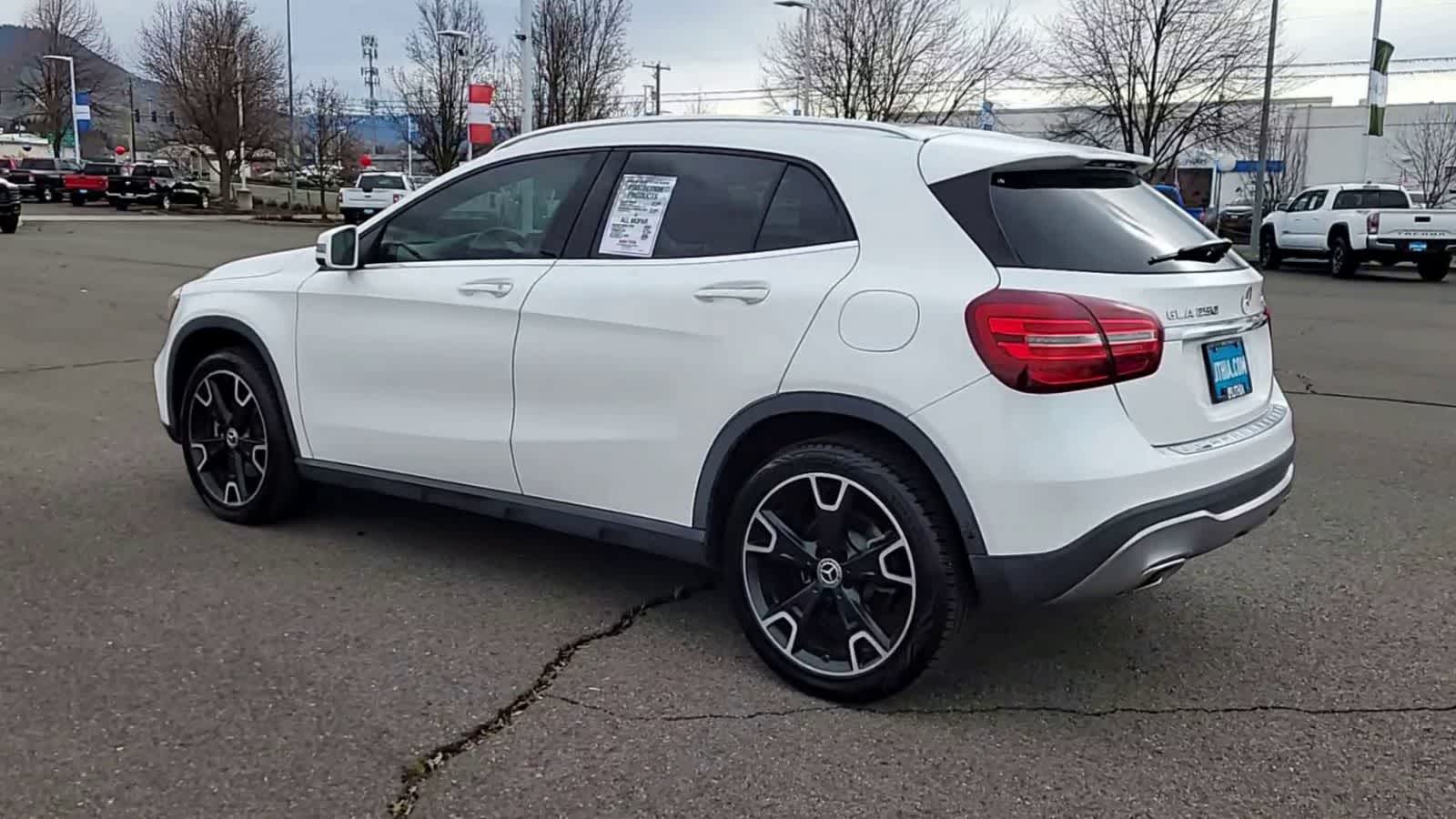 Thumbnail: 2019 Mercedes-Benz GLA - 6