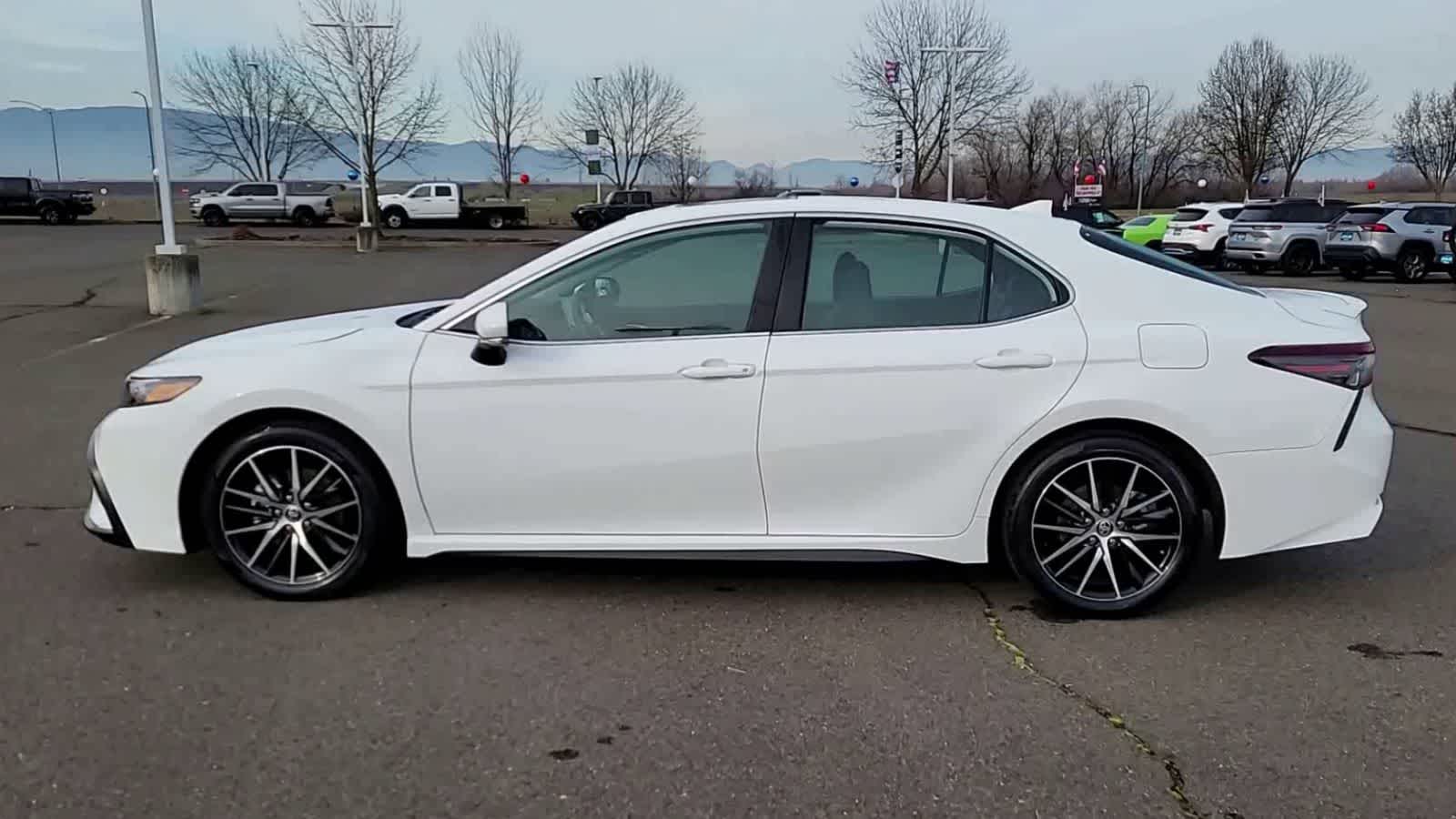 Thumbnail: 2024 Toyota Camry - 5